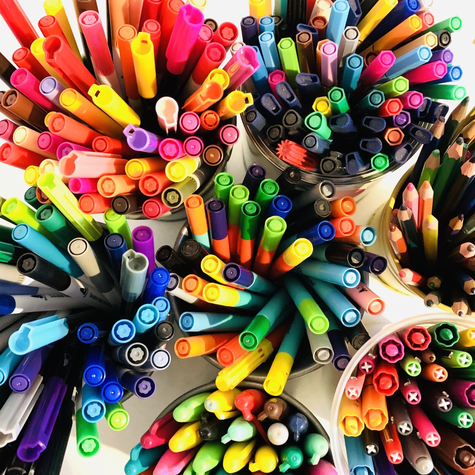 Apple iPhone XR sample photo. Felt tips, colouring pens photography