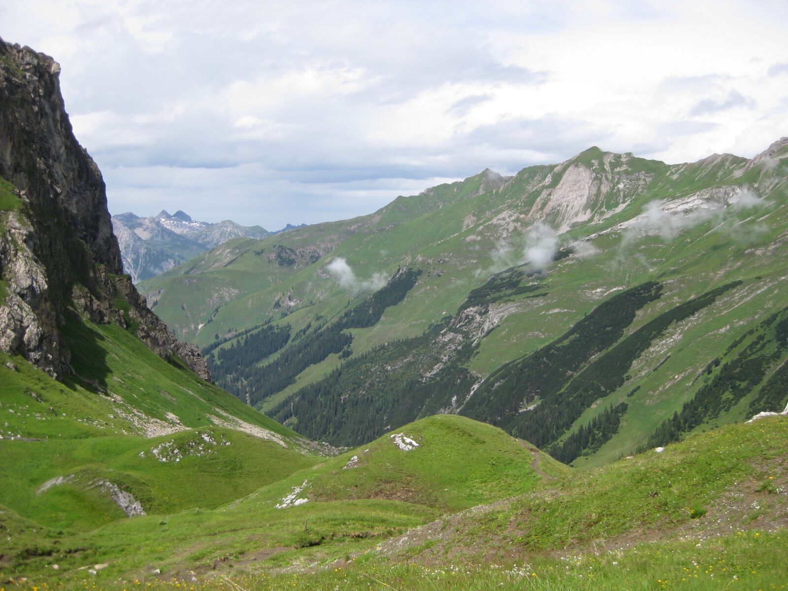 Canon PowerShot SD1100 IS (Digital IXUS 80 IS / IXY Digital 20 IS) sample photo. Alps, austria, nature photography
