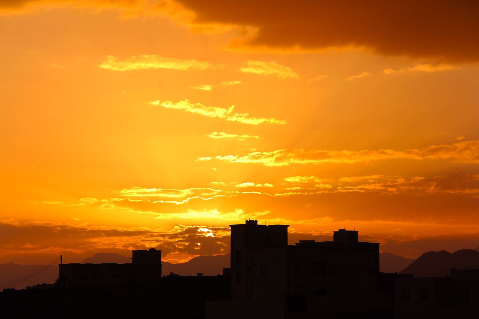 Canon EF-S 18-200mm F3.5-5.6 IS sample photo. Sunset, dawn, dusk photography