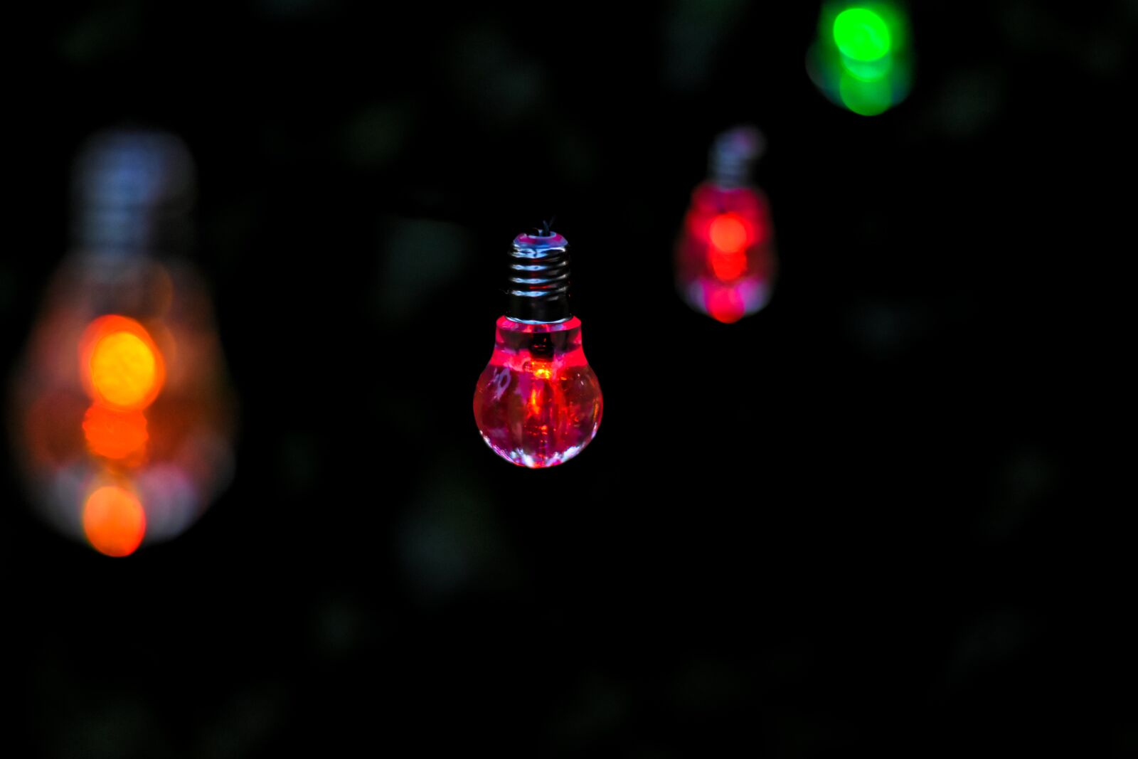 Nikon D7200 sample photo. Lichterkette, light bulbs, colorful photography
