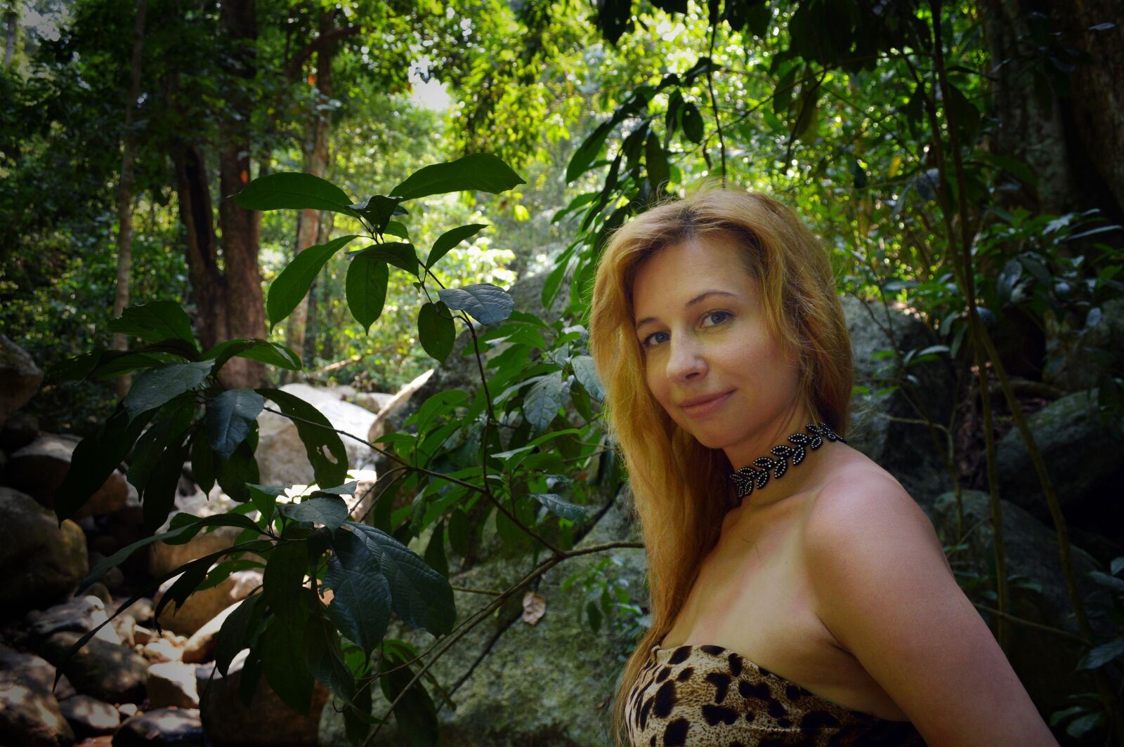 Nikon D3200 sample photo. Jungle, tropics, girl photography
