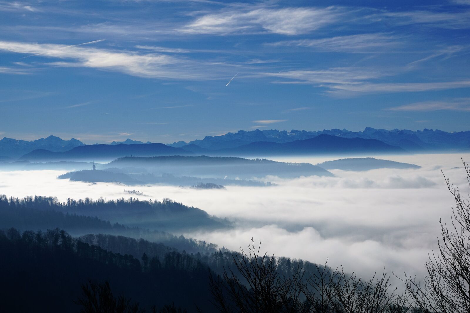 Sony ILCA-77M2 + Sony DT 16-50mm F2.8 SSM sample photo. Fog, sky, nature photography