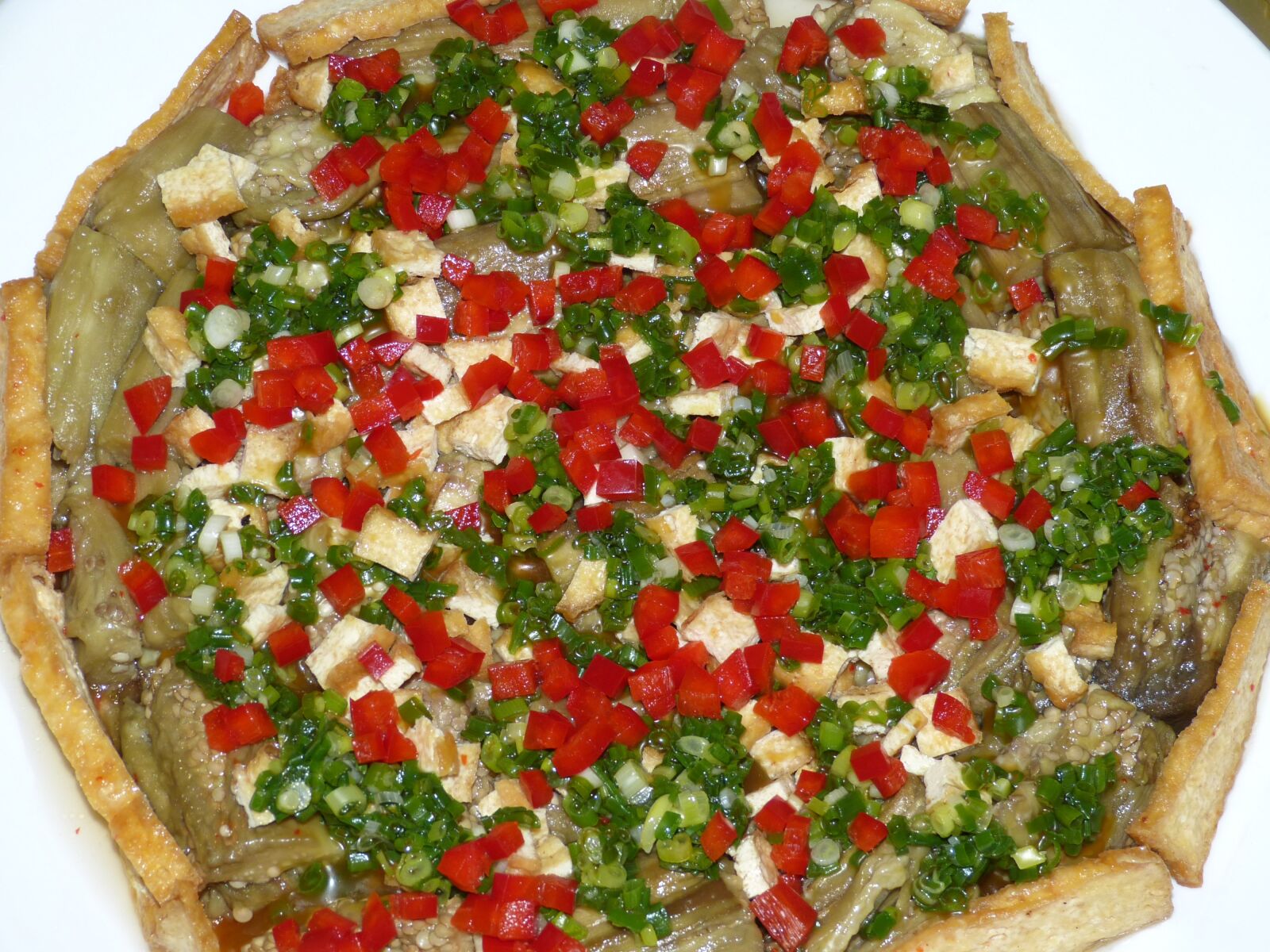 Panasonic Lumix DMC-FZ150 sample photo. Eat, pizza, cake photography