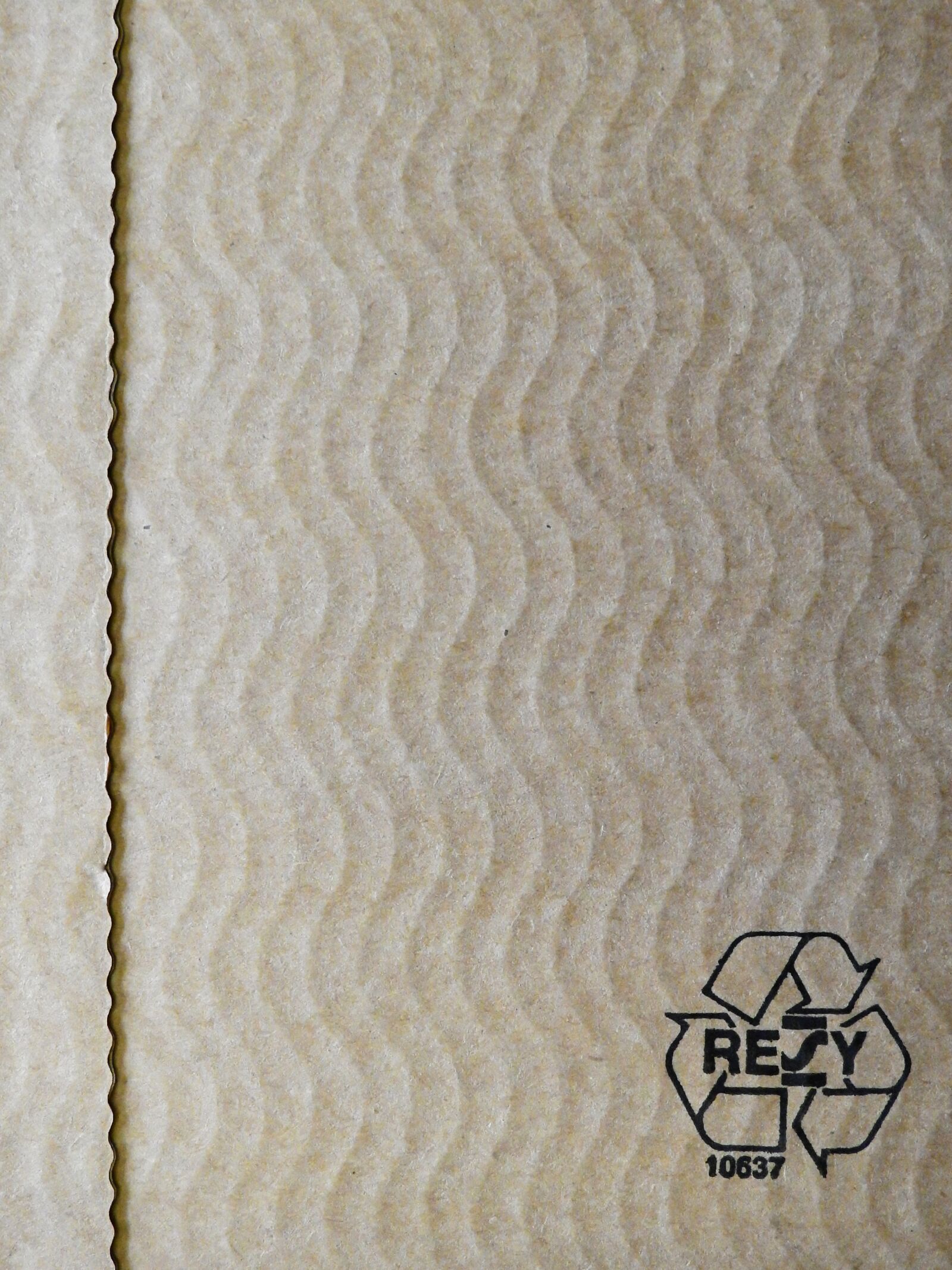 Nikon Coolpix P900 sample photo. Cardboard, corrugated board, packaging photography