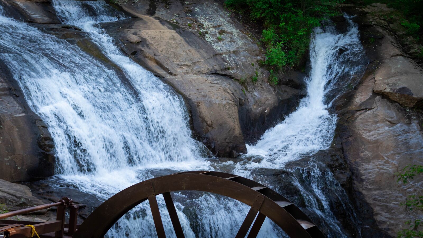 Canon EF75-300mm f/4-5.6 sample photo. Waterfall, water wheel, mill photography