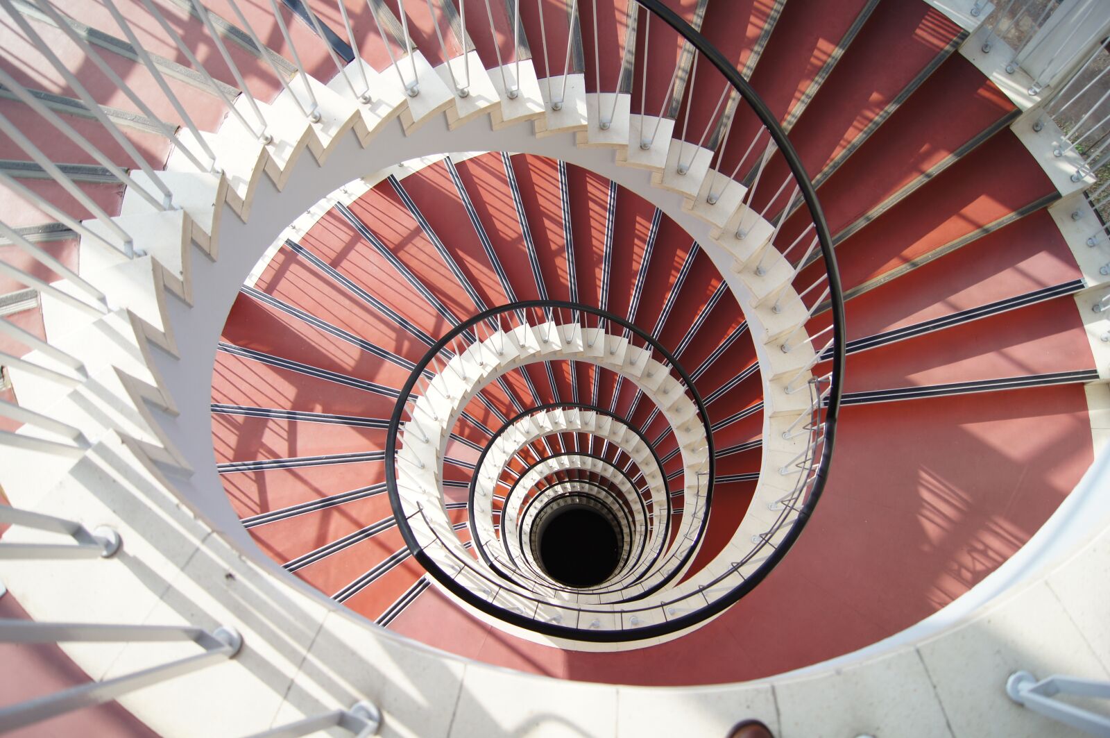 Sony SLT-A55 (SLT-A55V) sample photo. Level, architecture, stairs photography