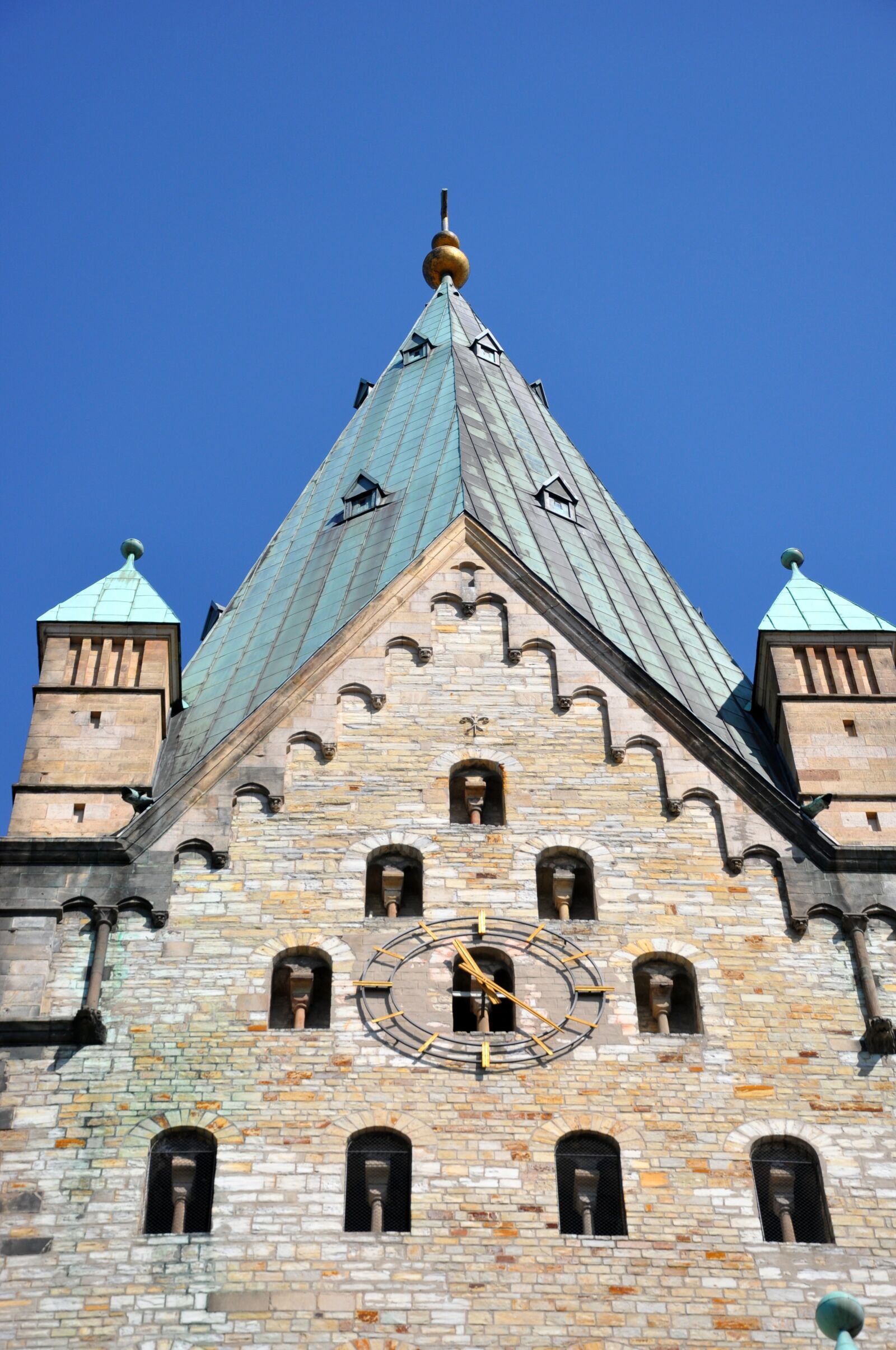 Nikon D90 sample photo. Clock tower, time, construction photography