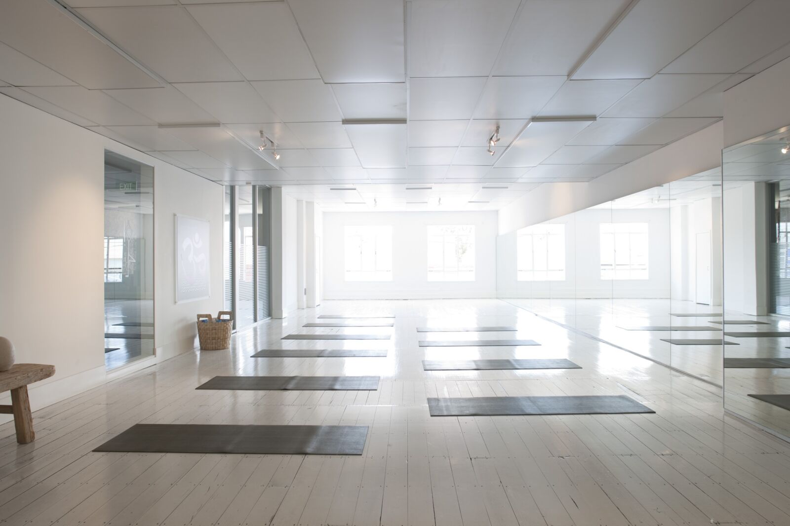 Canon EOS-1Ds Mark III sample photo. Yoga, studio shot, health photography