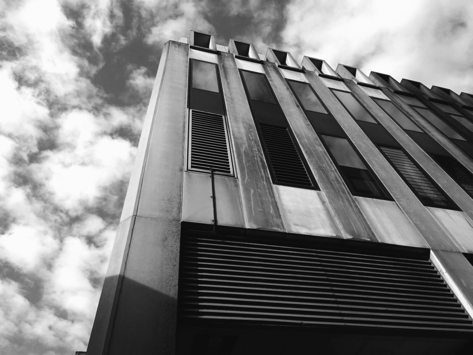 Sony DSC-HX60 sample photo. Building, metal, architecture, ventilation photography