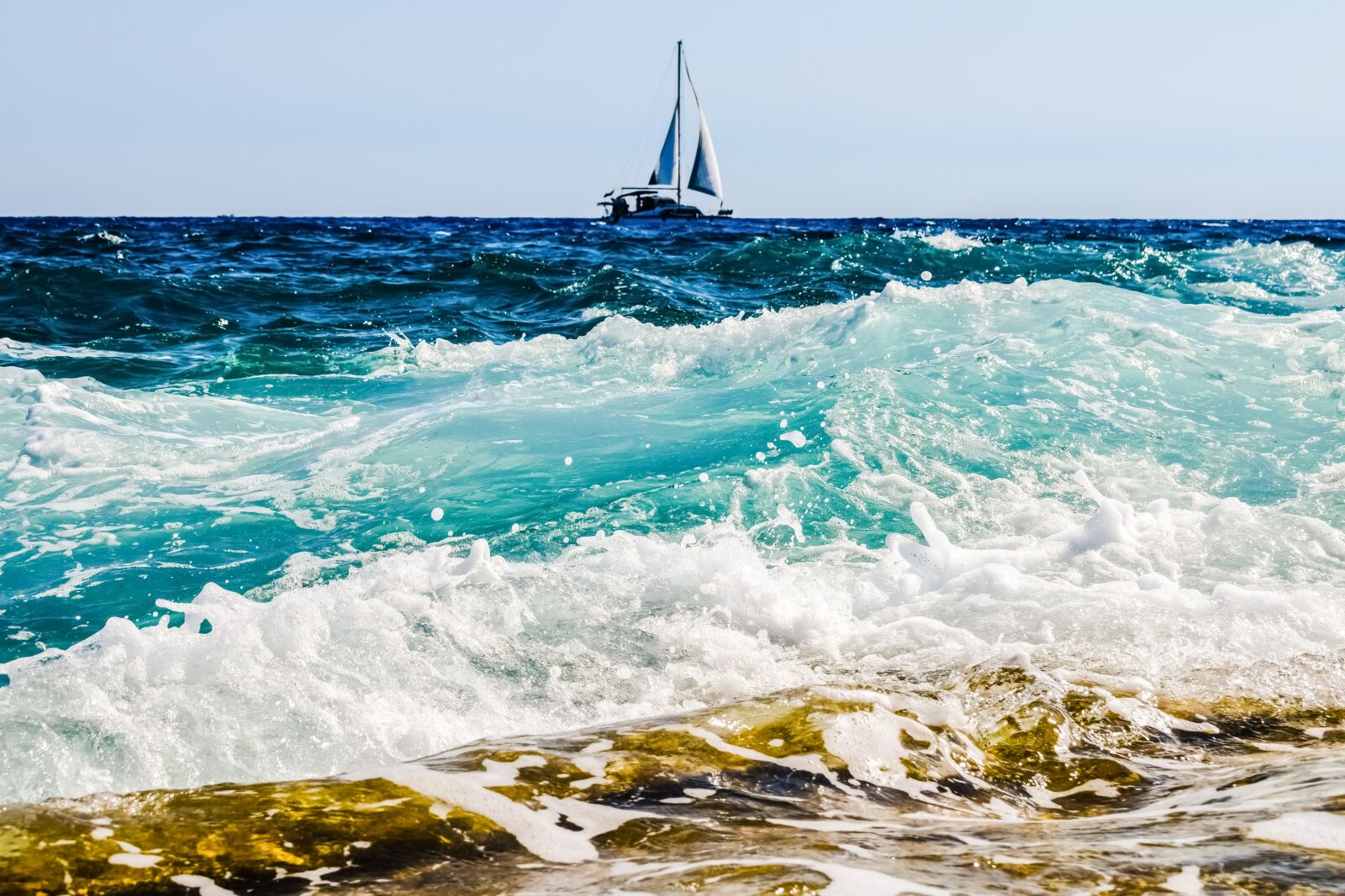 Nikon D3300 sample photo. Wave, sea, spray photography