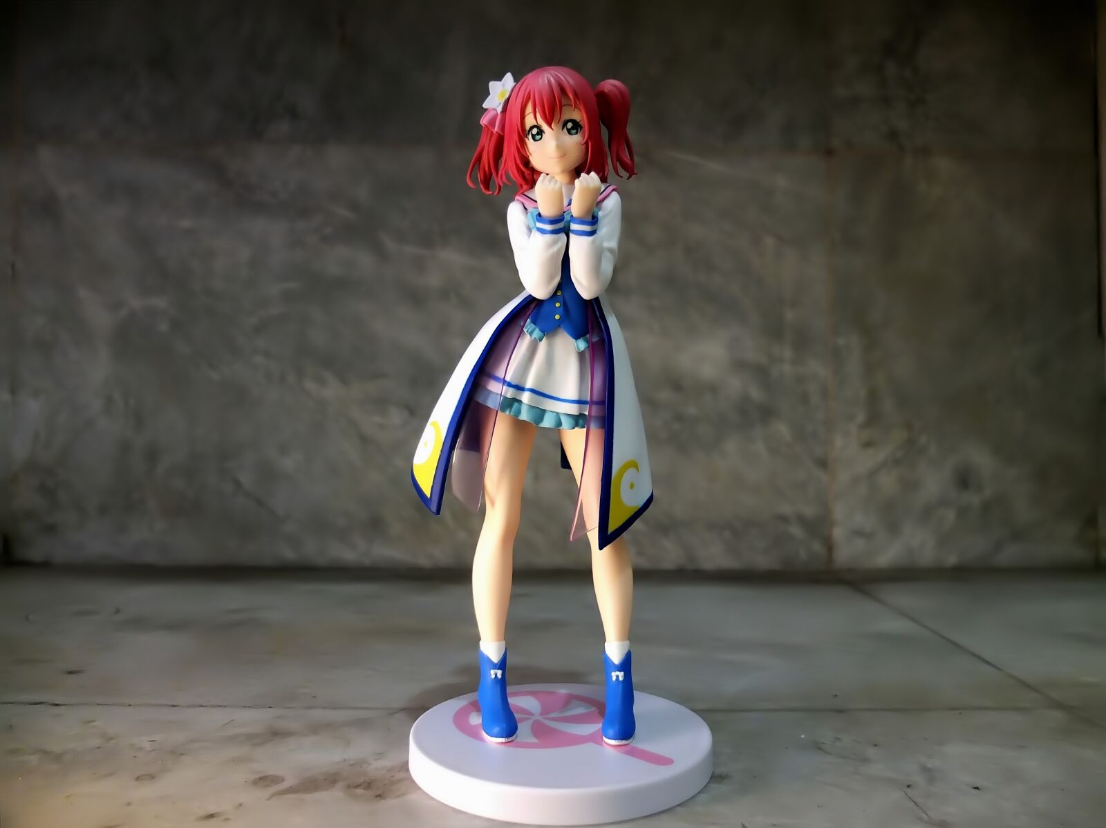 Fujifilm X10 sample photo. Ruby, toy, figurine photography
