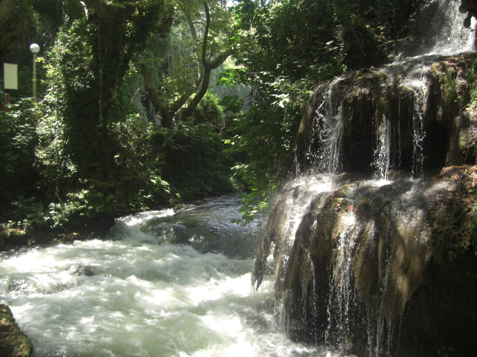 CASIO EX-Z1050 sample photo. Waterfall, nature, water photography