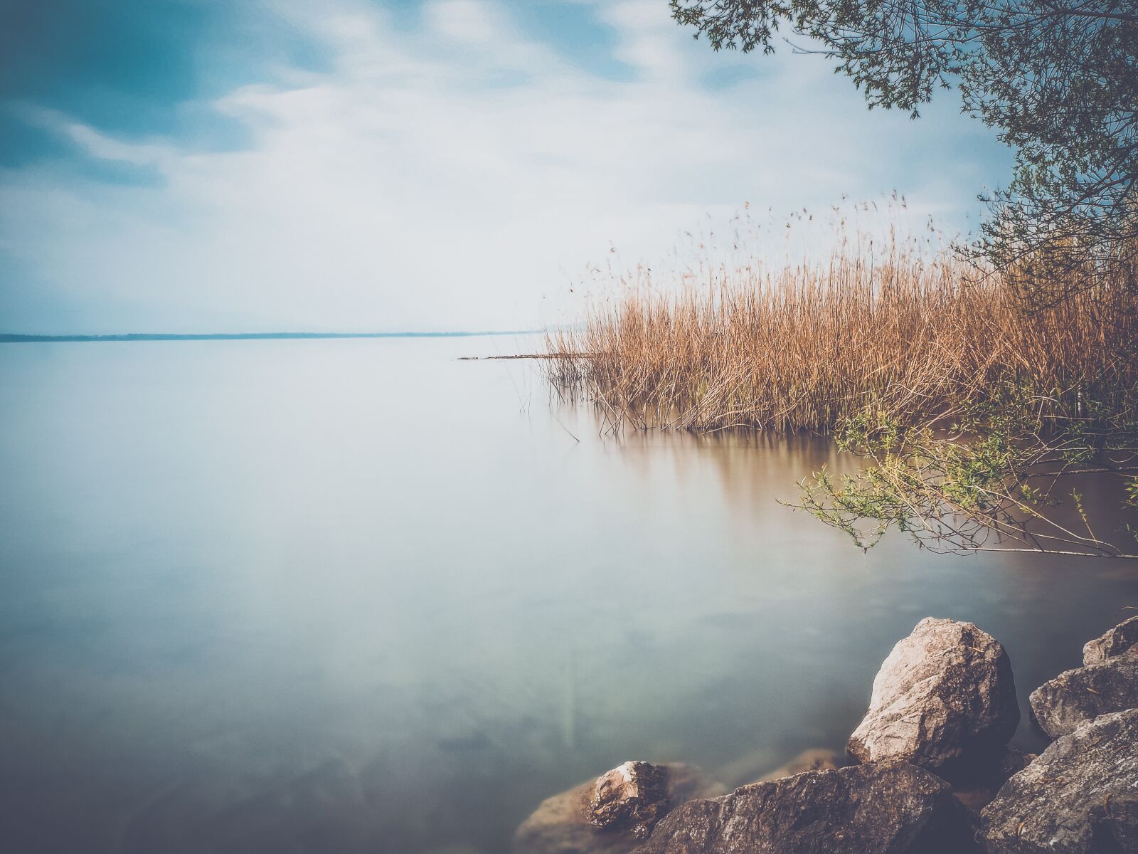 Olympus OM-D E-M10 II sample photo. Lake, nature, landscape photography