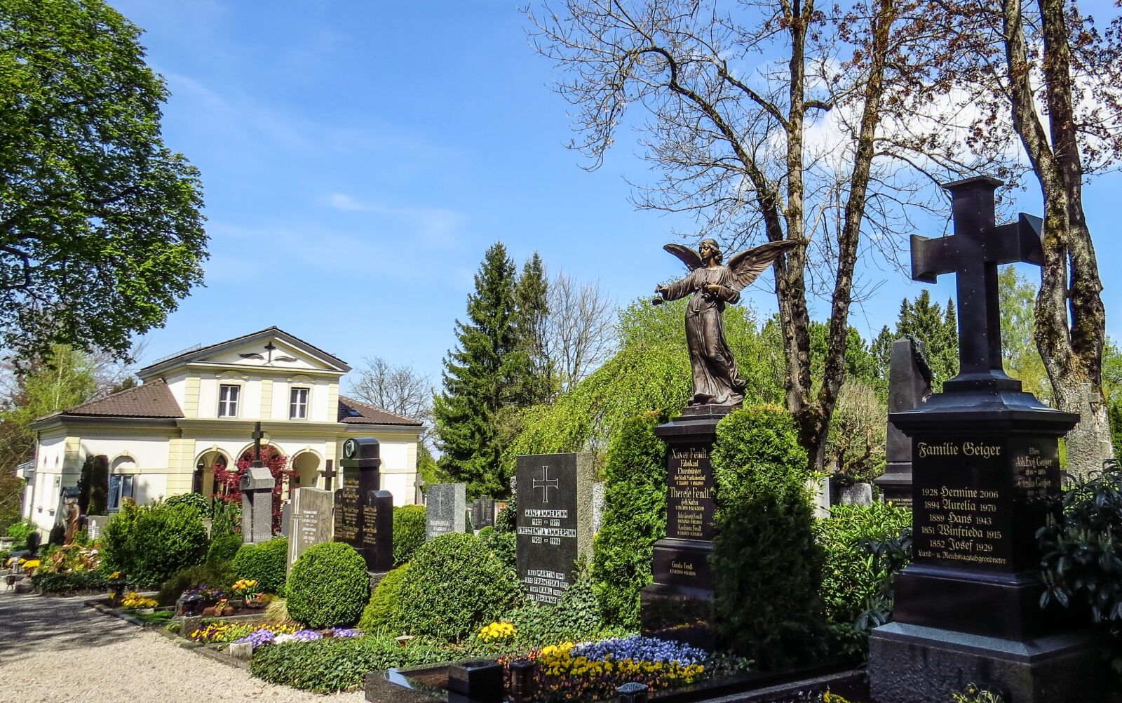 Canon PowerShot SX50 HS sample photo. Cemetery, graves, gravestone photography