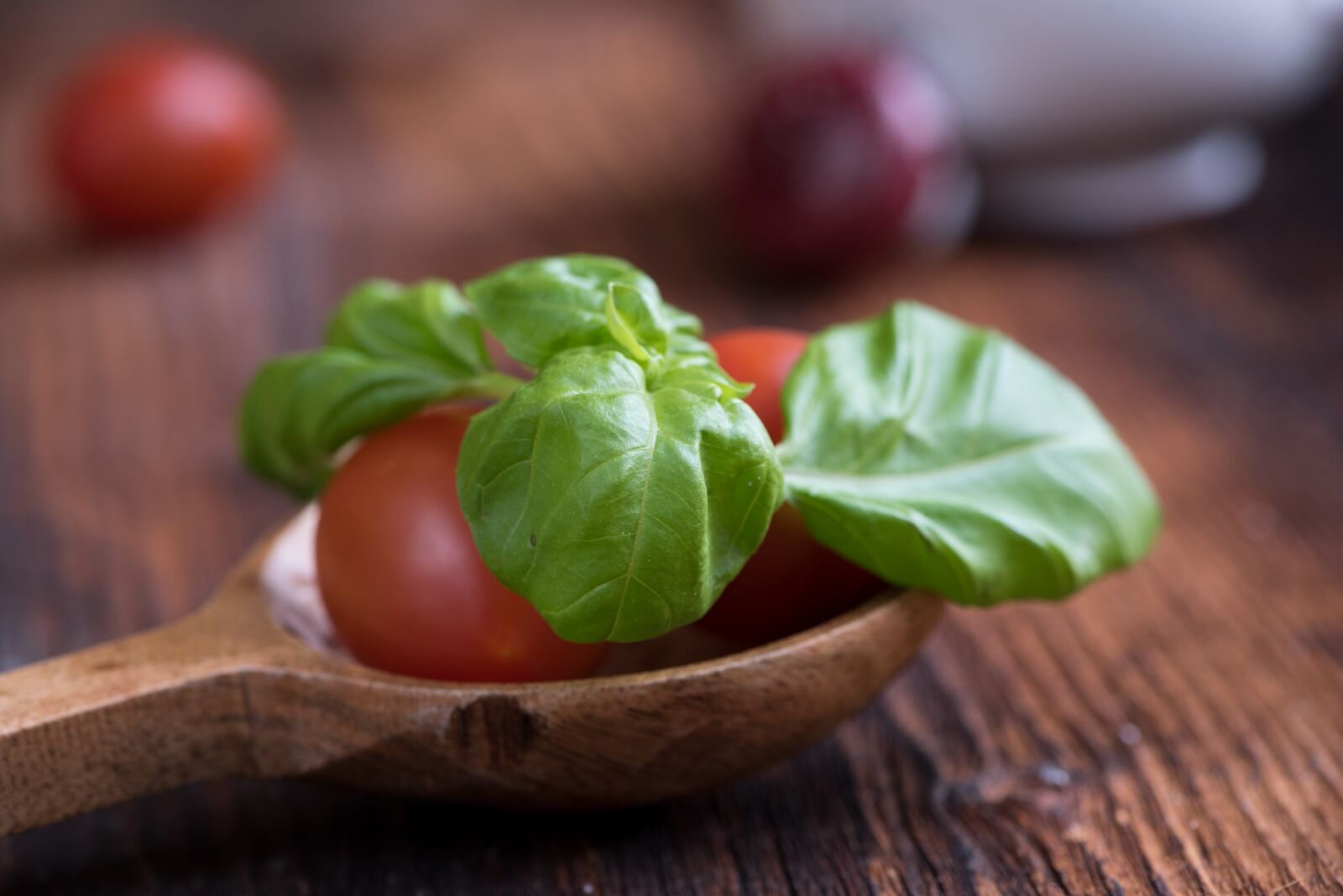 Nikon D750 sample photo. Tomatoes, small tomatoes, red photography