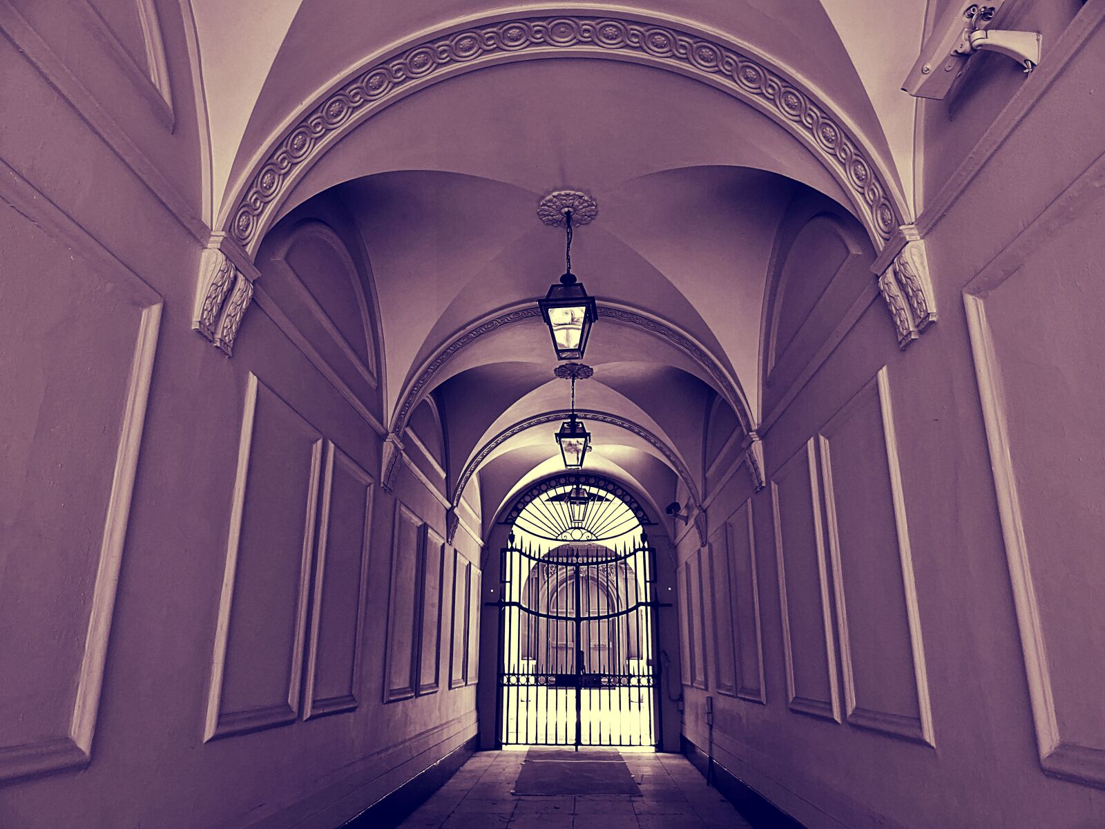Sony DSC-HX60 sample photo. Arch, architecture, building, ceiling photography
