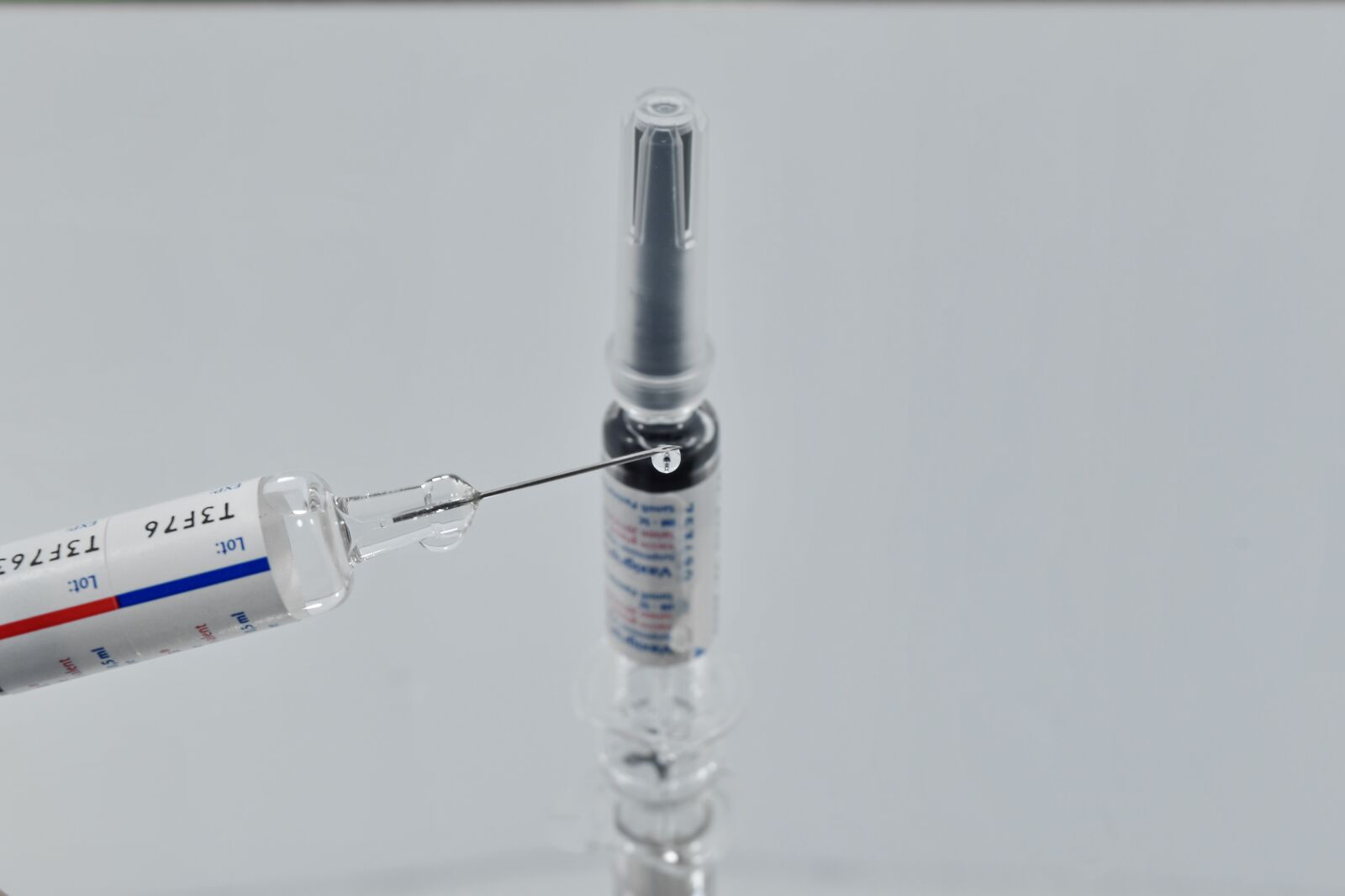 Nikon D5500 sample photo. Cure, influenza, injection, needle photography