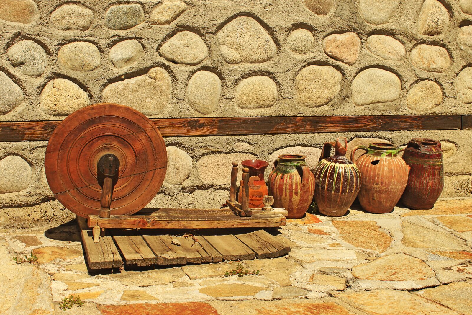 Canon EOS 4000D (EOS Rebel T100 / EOS 3000D) sample photo. Pots, pottery, stones photography