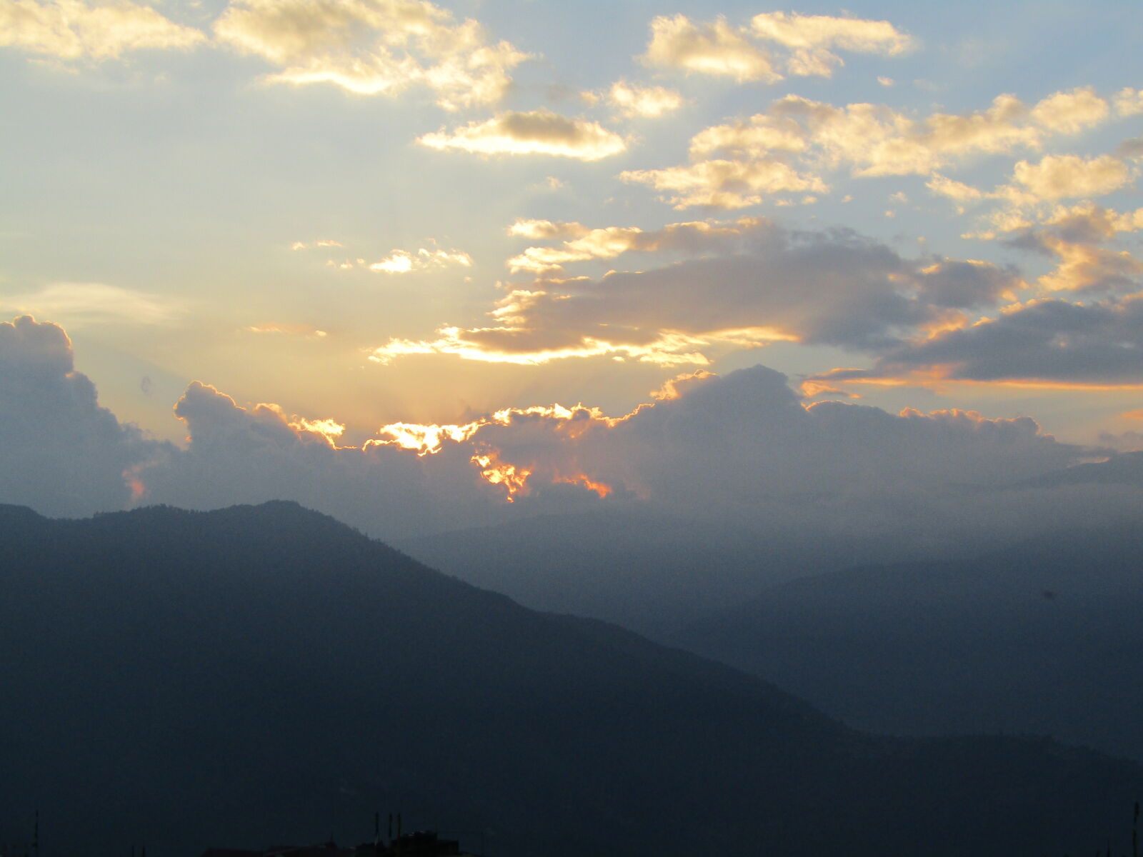Canon PowerShot SX410 IS sample photo. Scenic, view, of, mountains photography