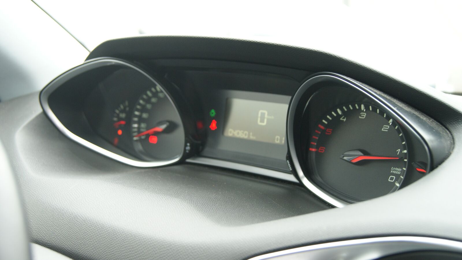 Sony Alpha DSLR-A300 sample photo. Dashboard, peugeot, car photography