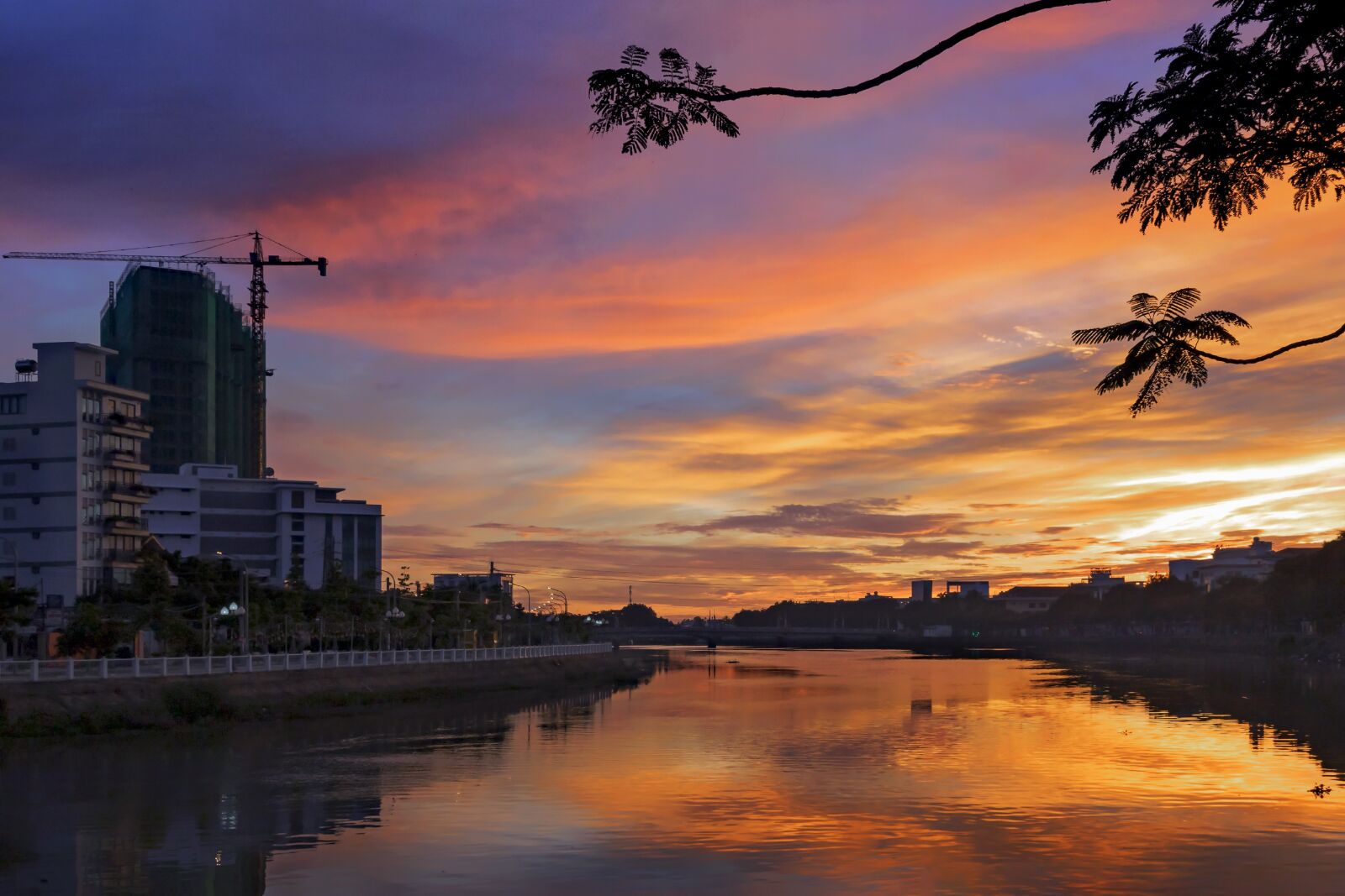 Canon EOS 7D Mark II sample photo. Sky, water, clouds photography