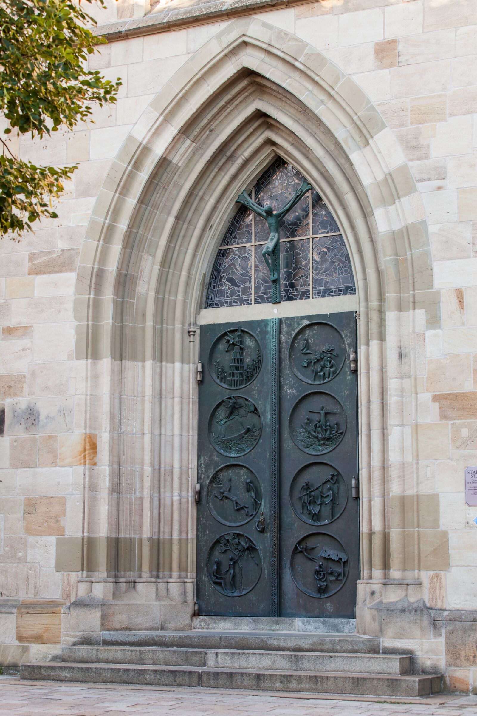 Canon EOS 5D Mark II sample photo. Input, architecture, historically photography