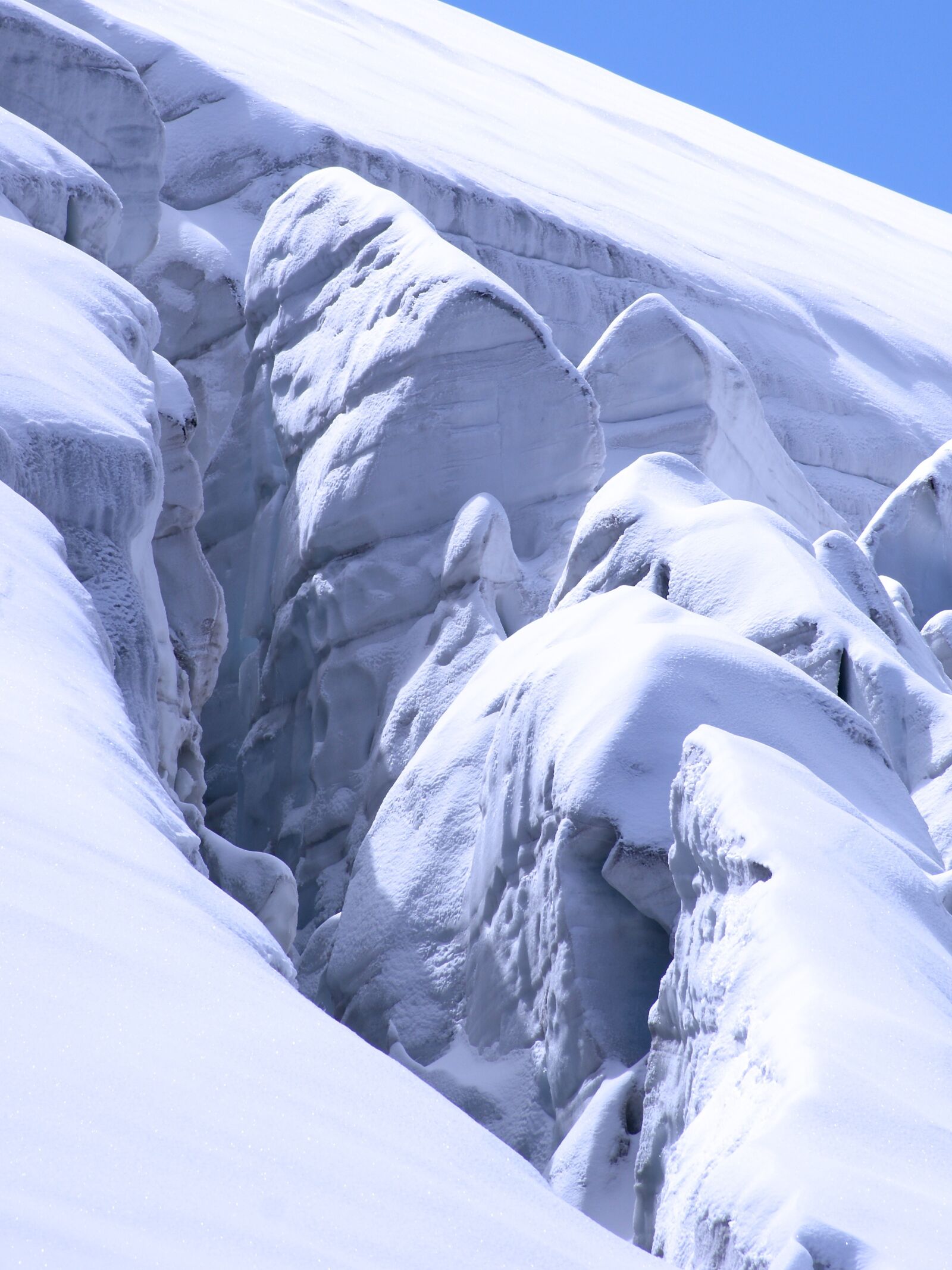 Sony Alpha DSLR-A350 sample photo. Glacier, ice, nature photography