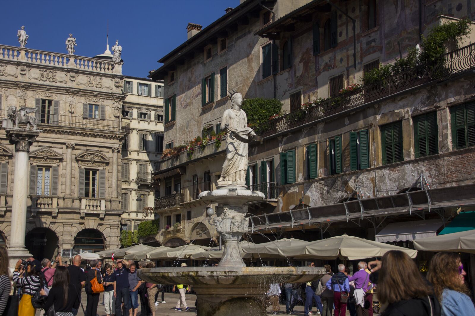 Canon EOS 60D sample photo. Italy, verona, historically photography