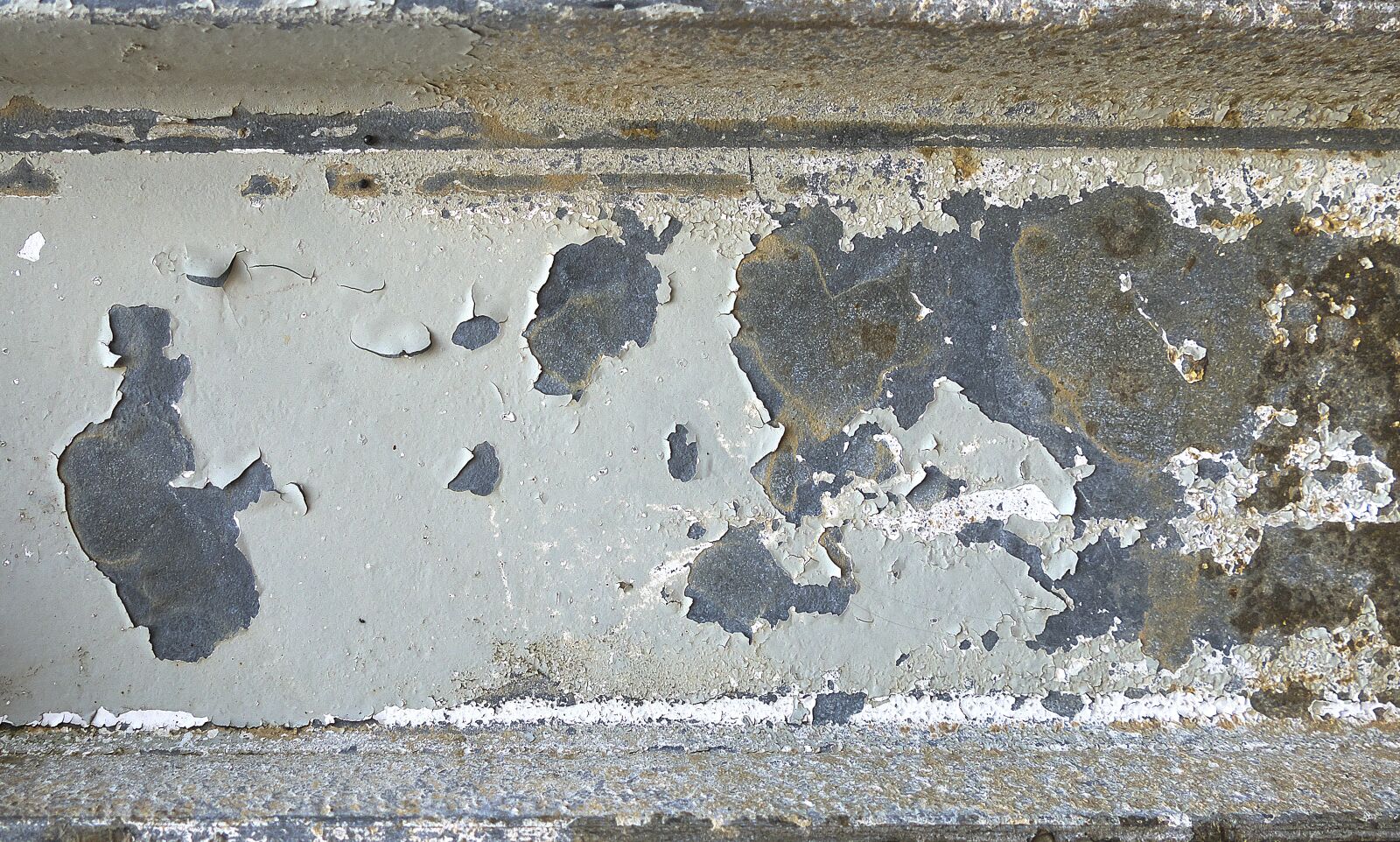 Panasonic Lumix DMC-FZ1000 sample photo. Metal, weathered, rusty photography