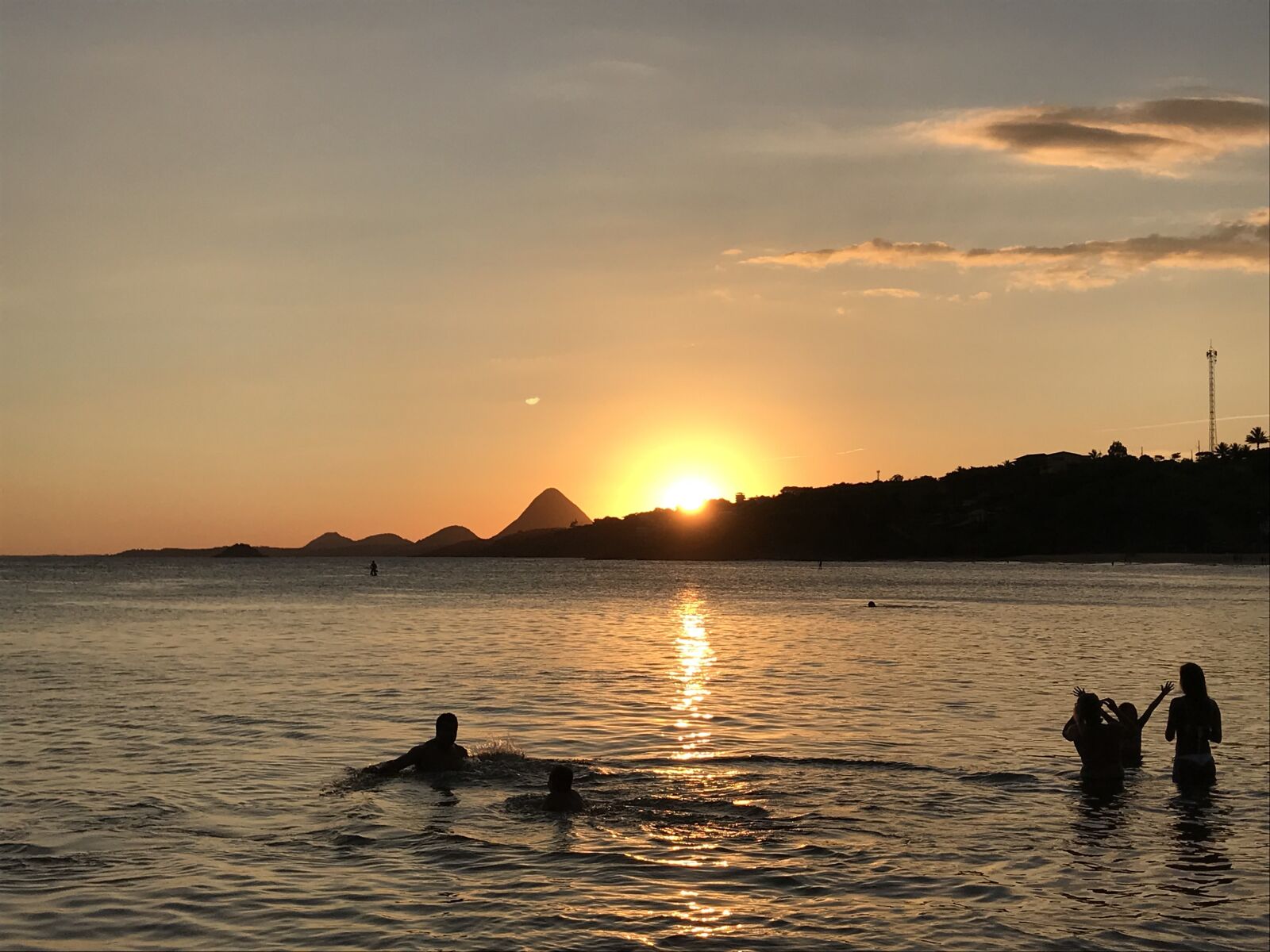 iPhone 7 back camera 3.99mm f/1.8 sample photo. Sunset, summer, beach photography