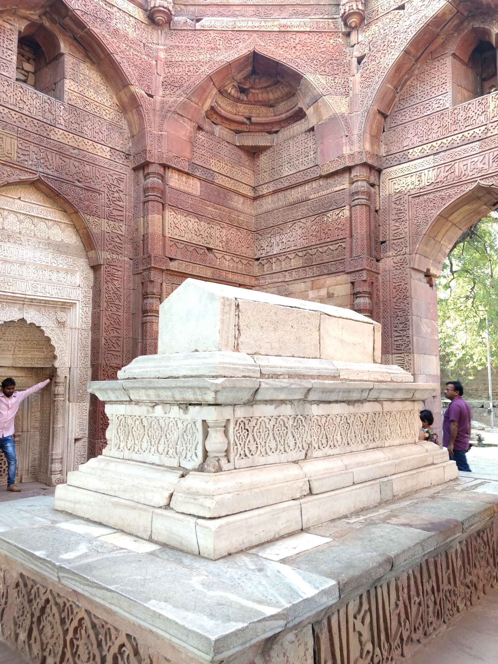 Motorola Moto G (4) sample photo. Tomb, of, iitutmish photography