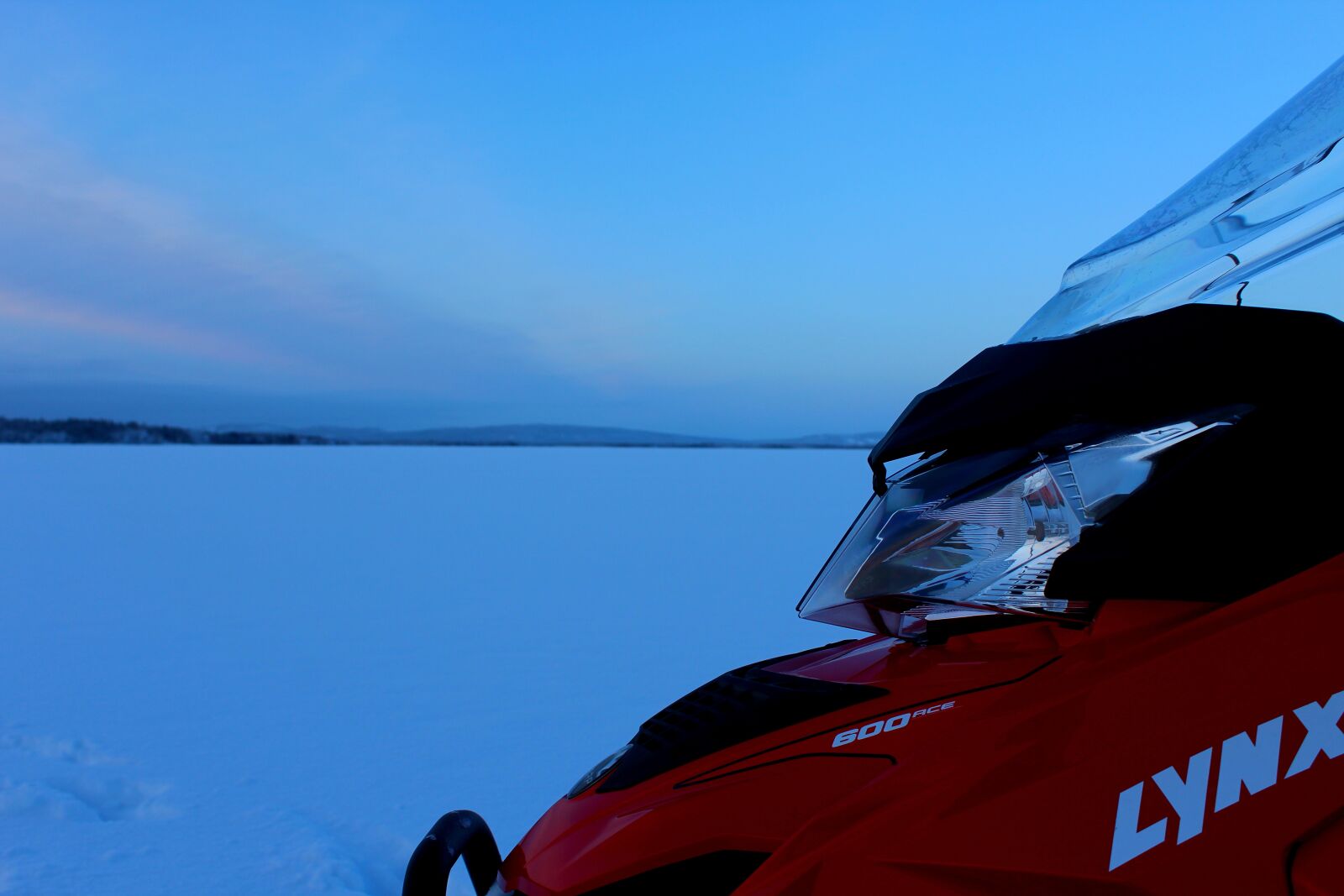 Canon EOS 1200D (EOS Rebel T5 / EOS Kiss X70 / EOS Hi) sample photo. Snow, snow bike, landscape photography