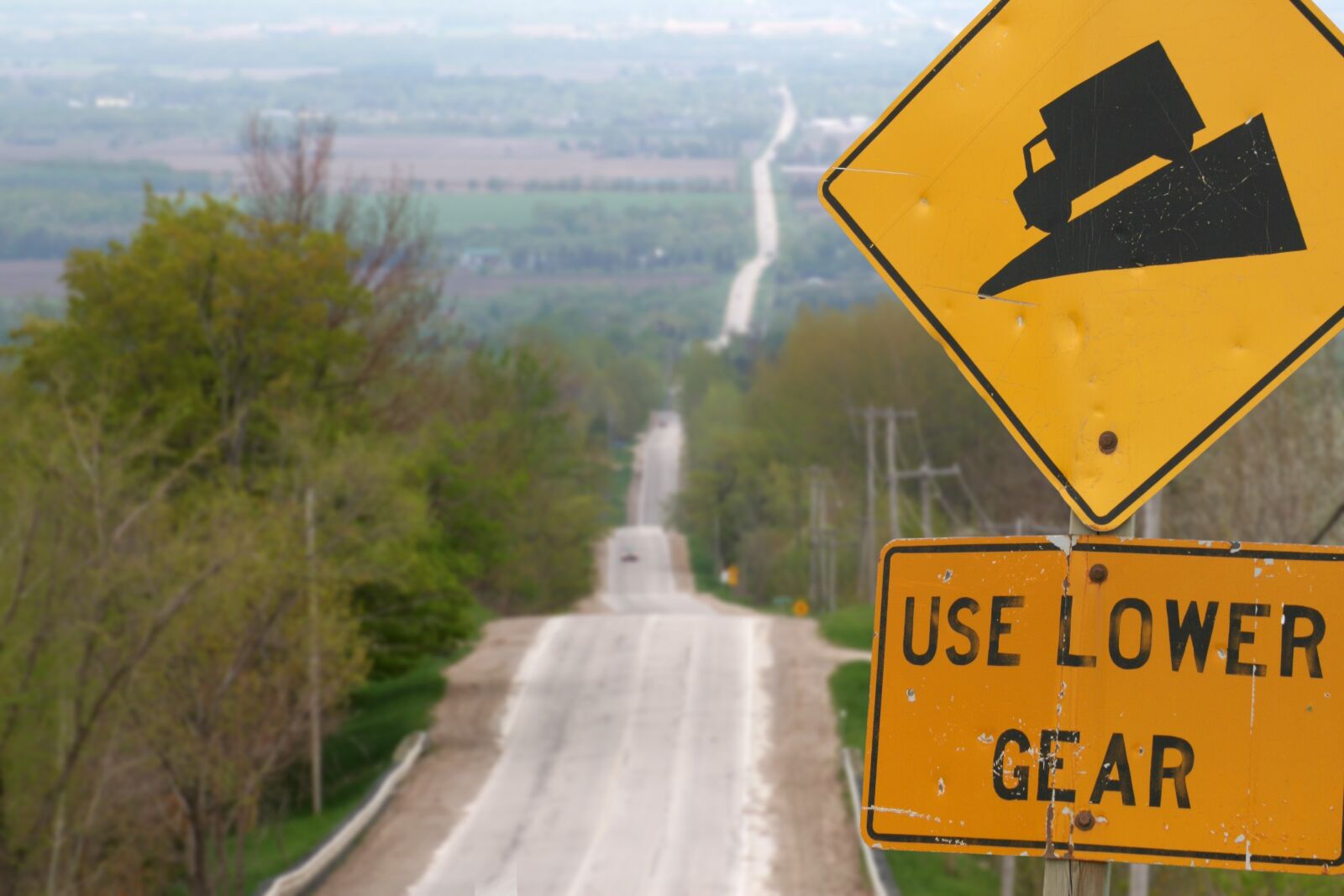 Canon EOS 20D sample photo. Hill, road, warning sign photography