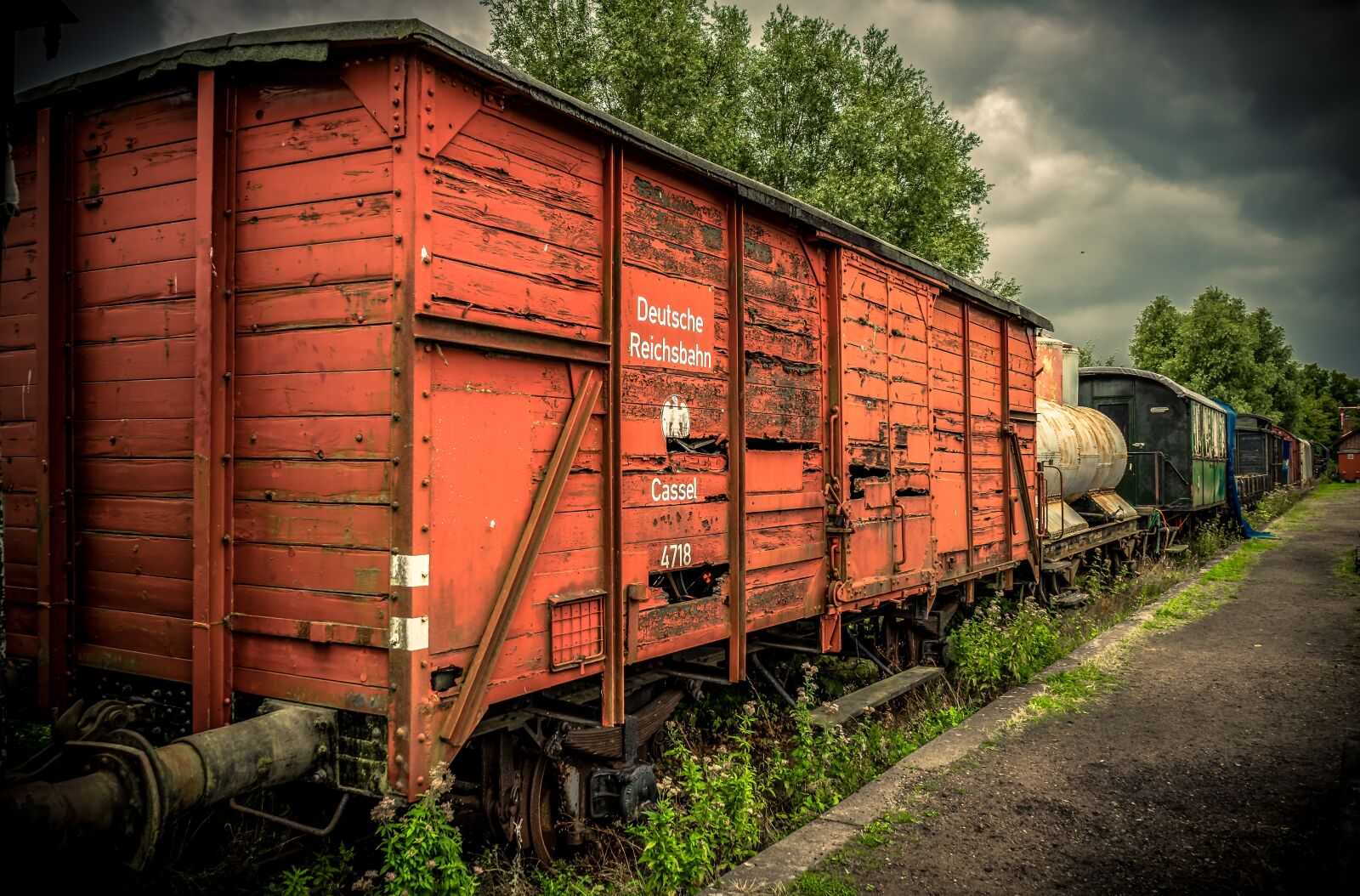 Sony a7 II + Sony FE 28-70mm F3.5-5.6 OSS sample photo. Reichsbahn, boxcar, dare photography