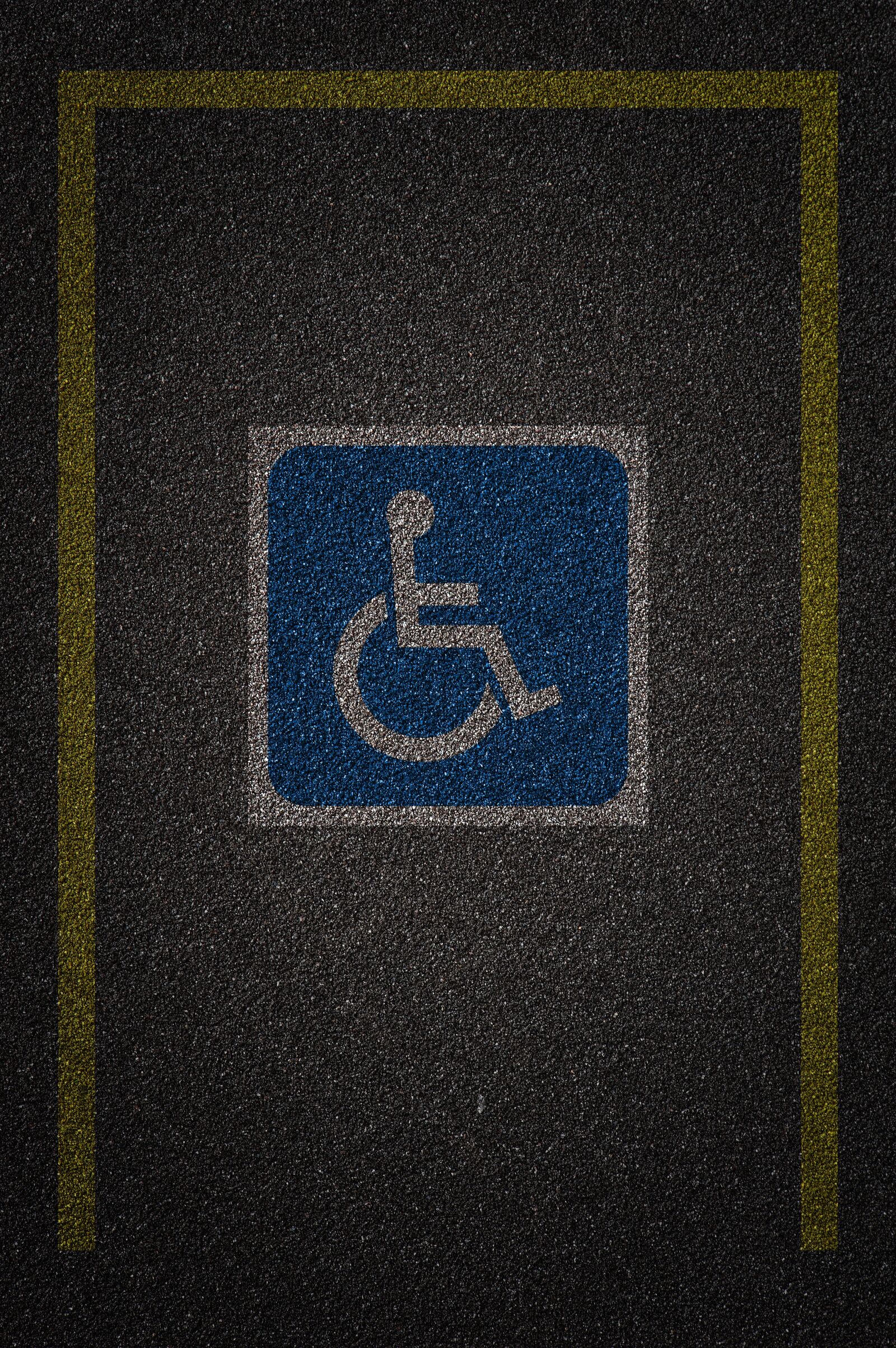 Nikon D700 sample photo. Vacancy deficient, parking lot photography