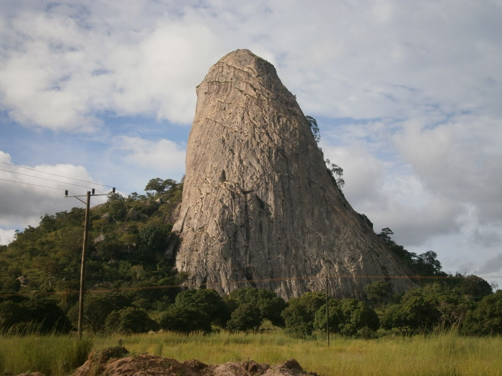 Olympus VG130,D710 sample photo. Rock, mount, mozambique photography