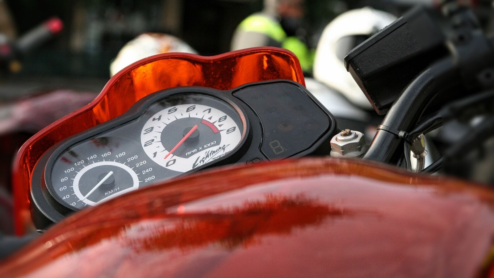 Canon EOS 350D (EOS Digital Rebel XT / EOS Kiss Digital N) sample photo. Moto, buell, speed photography