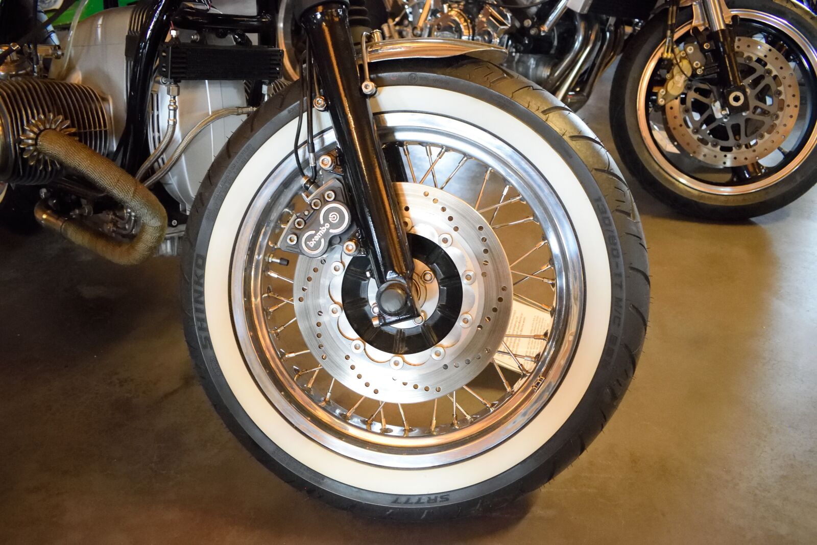 Nikon D3300 sample photo. Wheel, antique, chrome photography