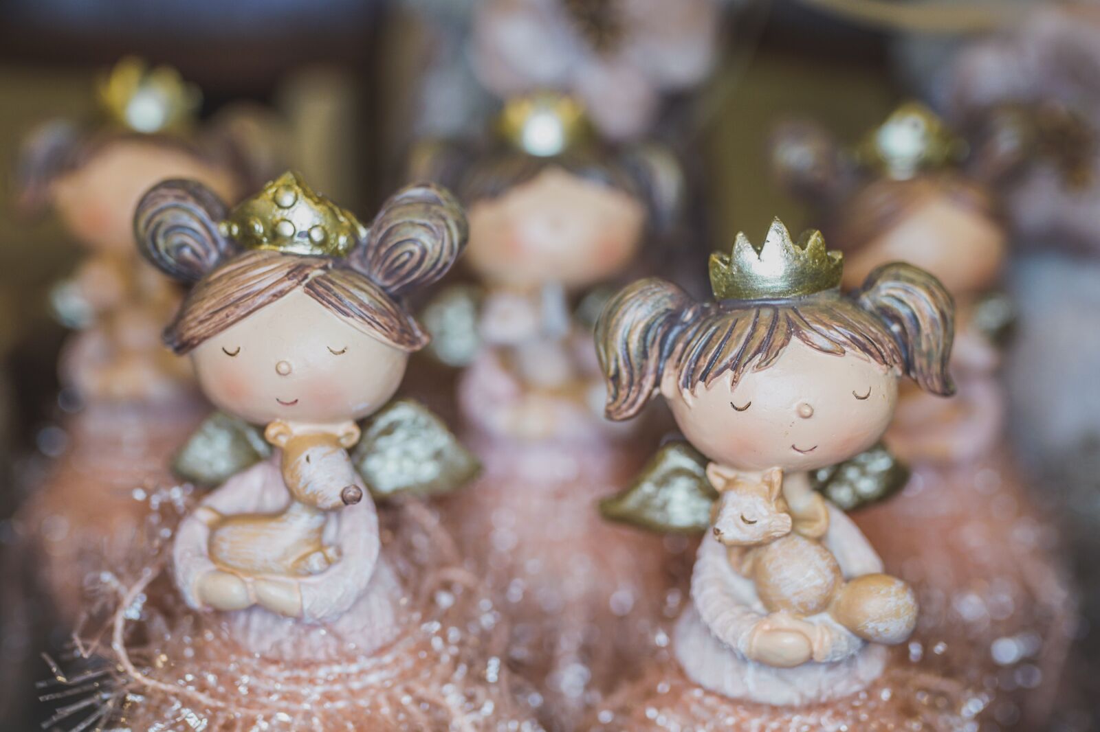 Sony ILCA-77M2 sample photo. Christmas, figures, decoration photography
