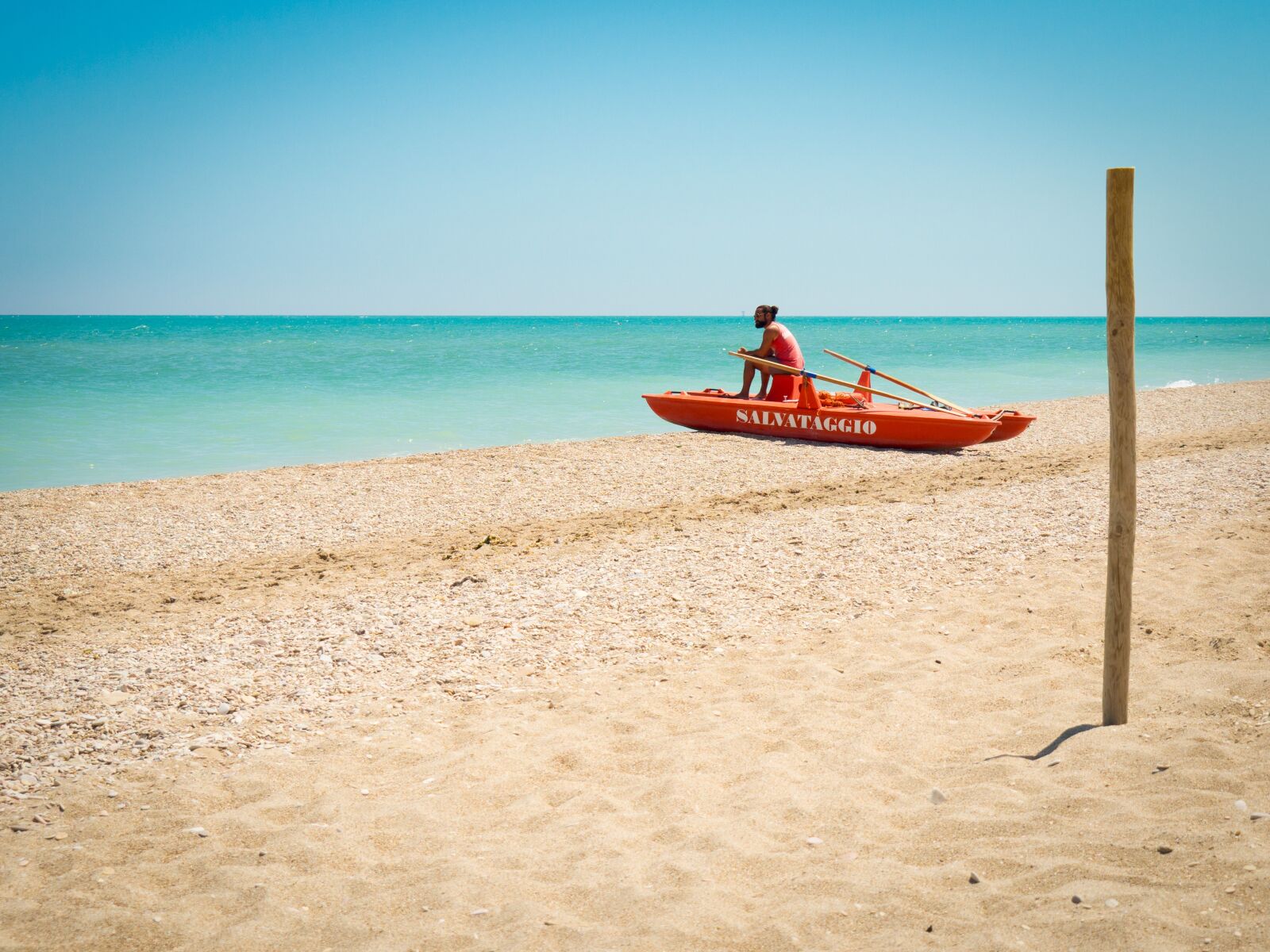 OLYMPUS M.14-150mm F4.0-5.6 II sample photo. Italy, sea, summer photography