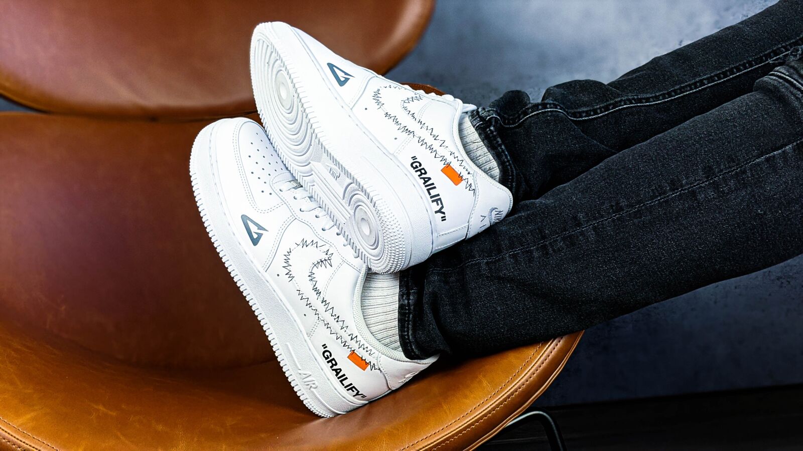 Google Pixel 3 Rear Camera sample photo. Nike, sports shoes, sneaker photography