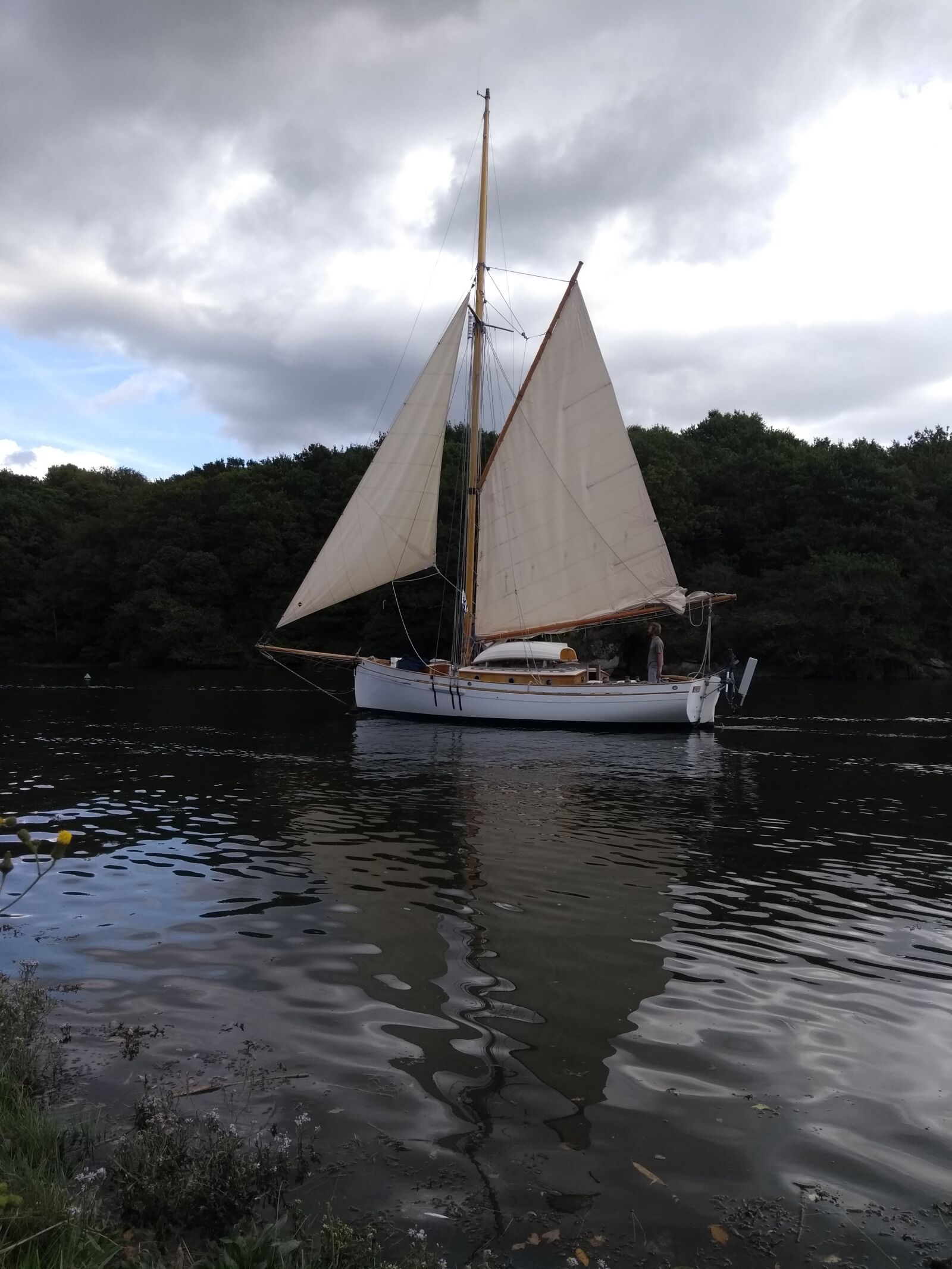 Motorola Moto G (5th Gen) sample photo. Old, boat, ship photography