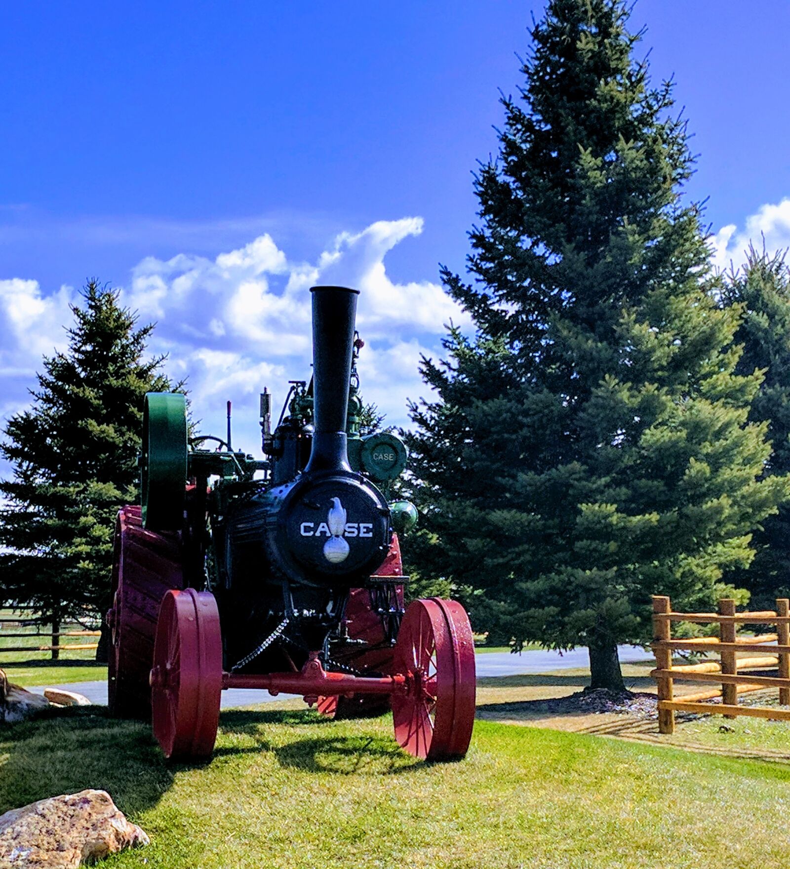 Google Pixel sample photo. Tractor, steam, case photography