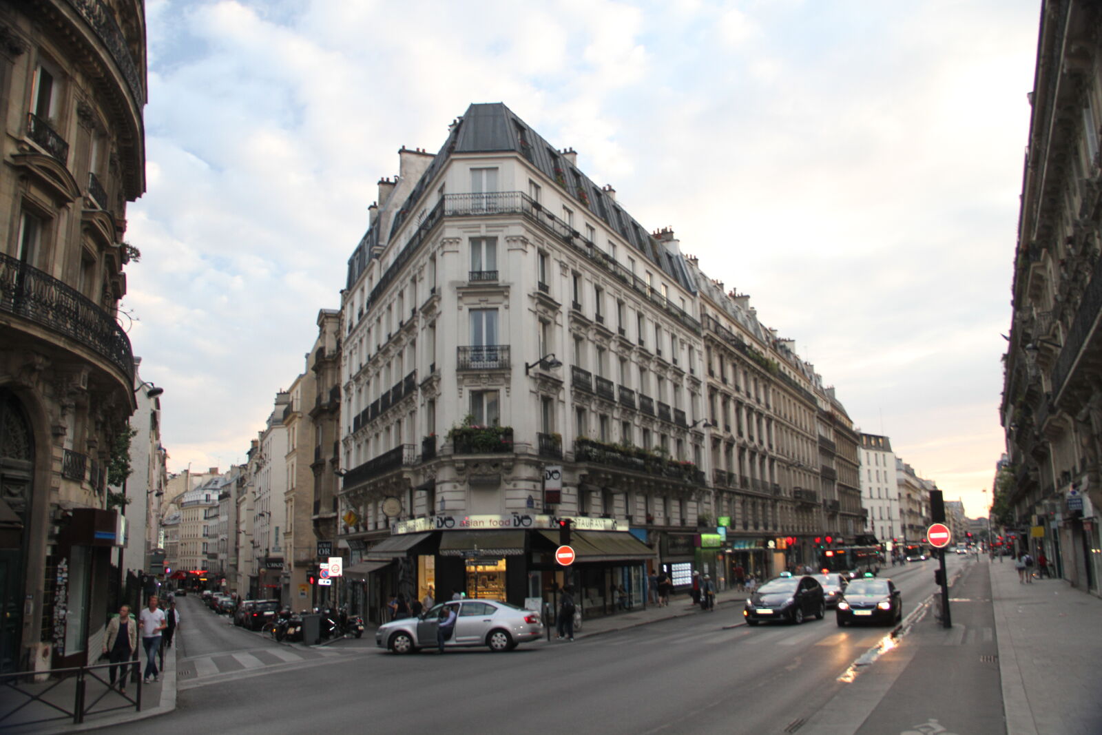 Canon EOS 7D sample photo. Architecture, paris, roads, traffic photography