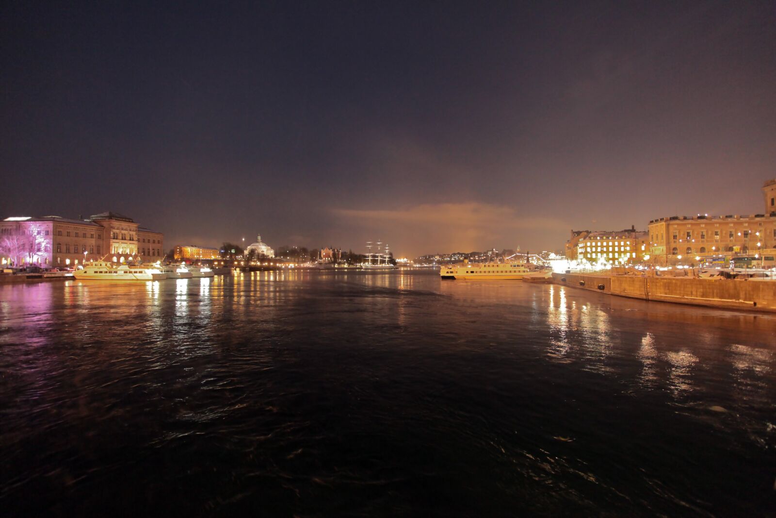 Canon EOS 5D Mark II sample photo. City, winter, stockholm photography