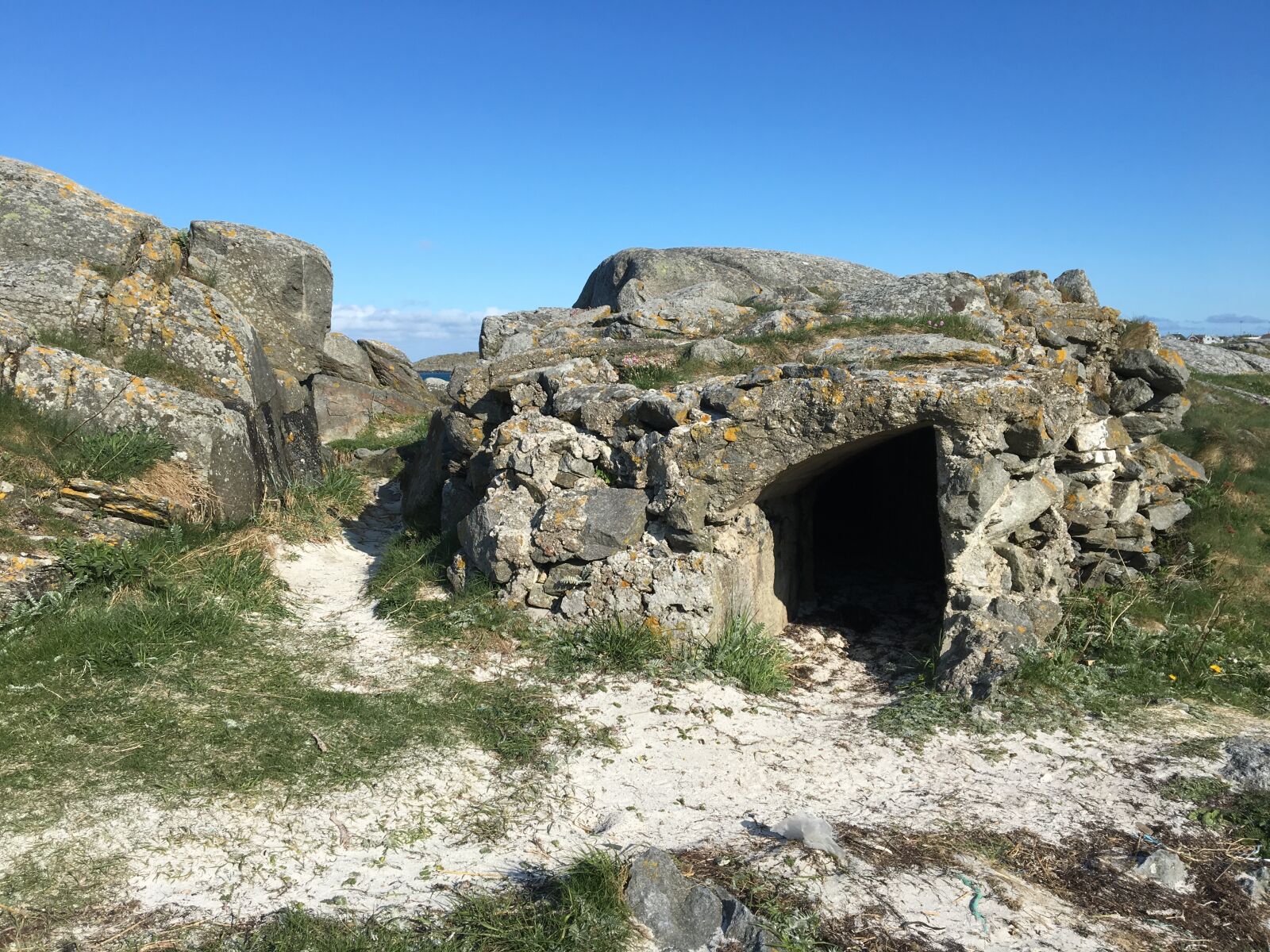 Apple iPhone 6s sample photo. Bunkers, stone, sand photography