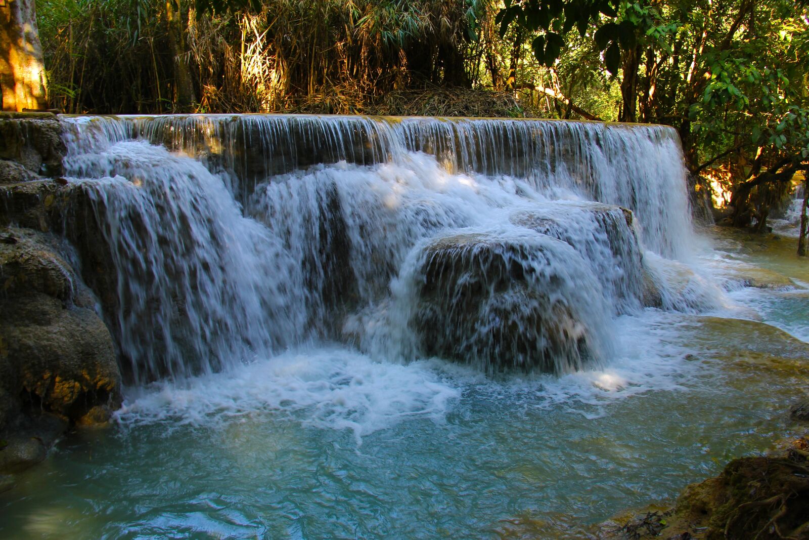 Canon EF-S 18-200mm F3.5-5.6 IS sample photo. Luang prabang, laos, unesco photography