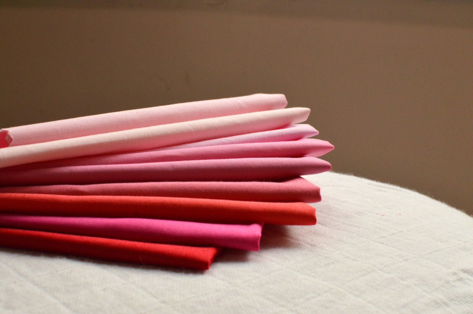 Nikon D3200 sample photo. Cotton, pink cloth, red photography