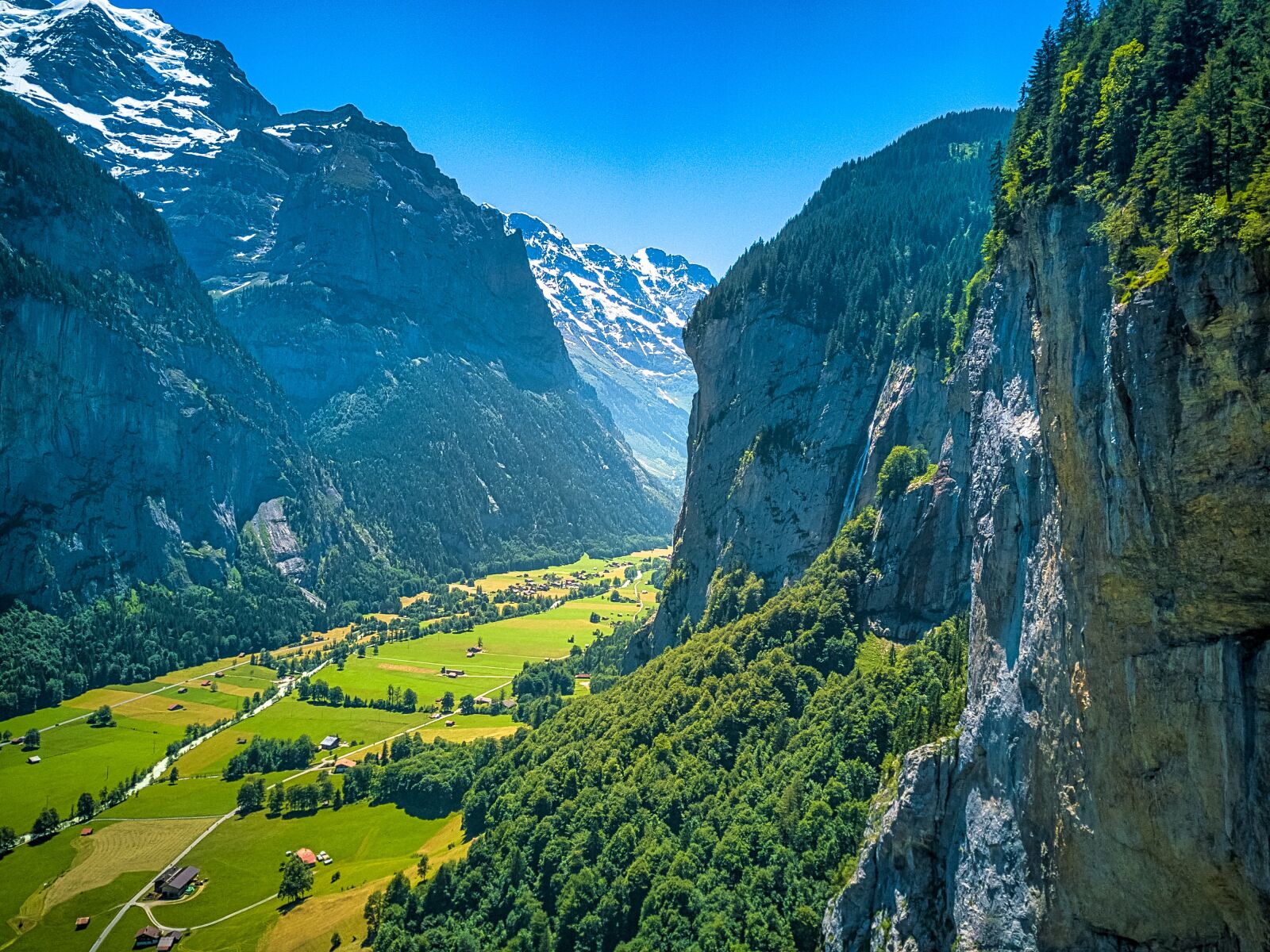 DJI FC220 sample photo. Lauterbrunnen, switzerland, mountains photography