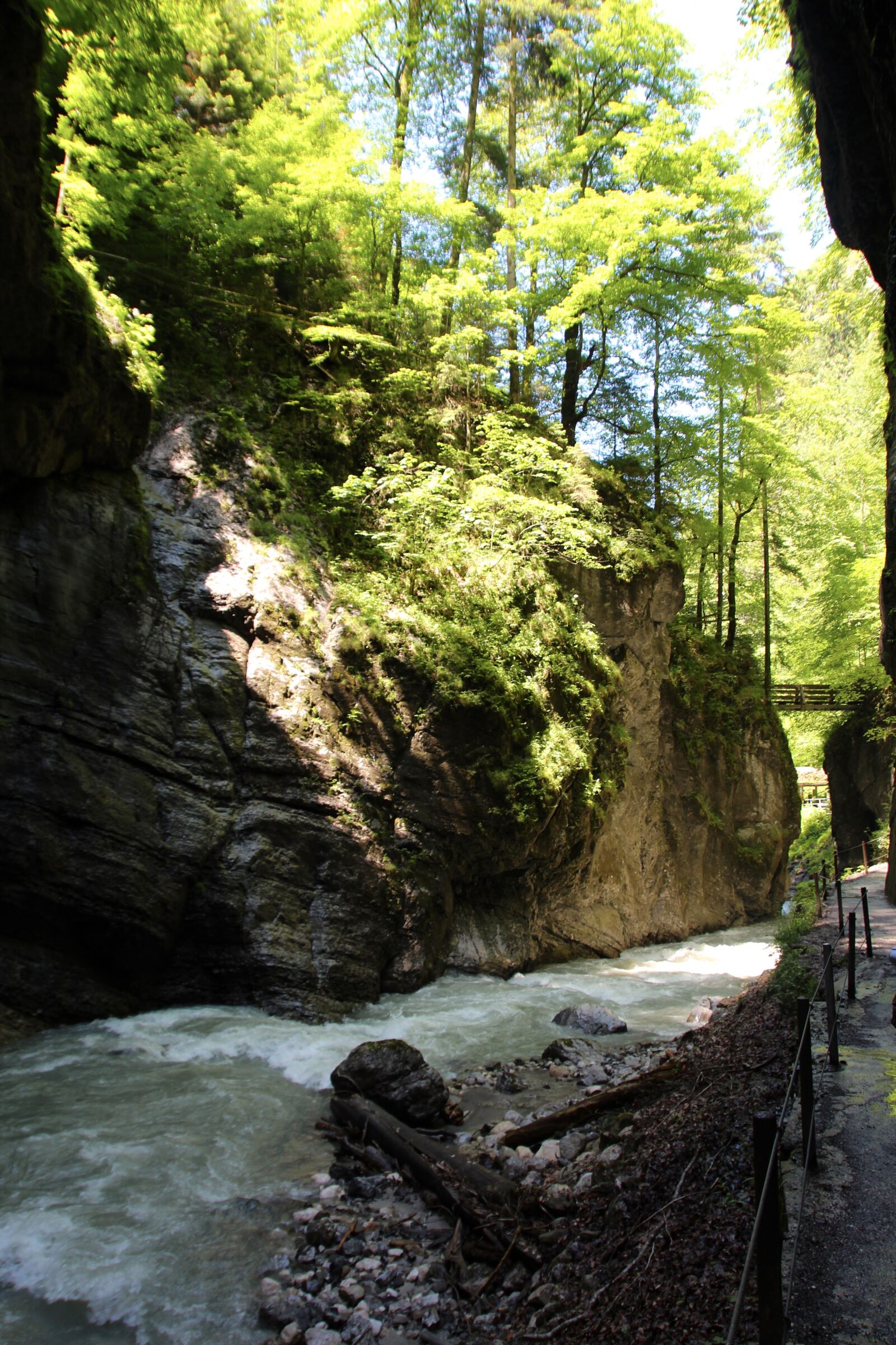 Canon EOS 600D (Rebel EOS T3i / EOS Kiss X5) sample photo. Partnachklamm, river, racing photography